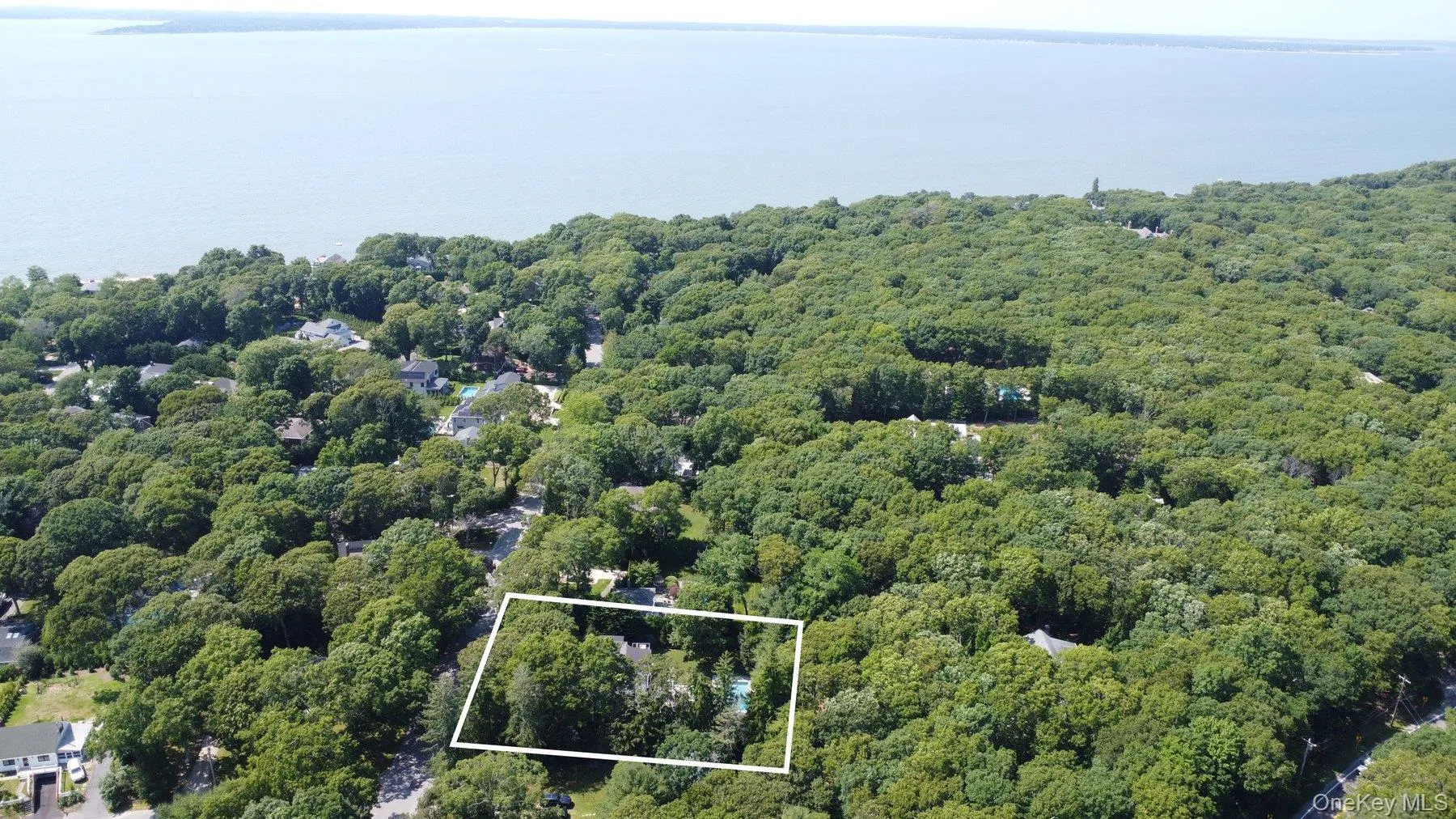 18 Bay View Road, Southampton, NY, 3 Bedrooms Bedrooms, 13 Rooms Rooms,3 BathroomsBathrooms,Residential Lease,For Rent,Bay View,0,1020555 18 Bay View Road, Southampton, NY, 3 Bedrooms Bedrooms, 13 Rooms Rooms,3 BathroomsBathrooms,Residential Lease,For Rent,Bay View,0,1020555