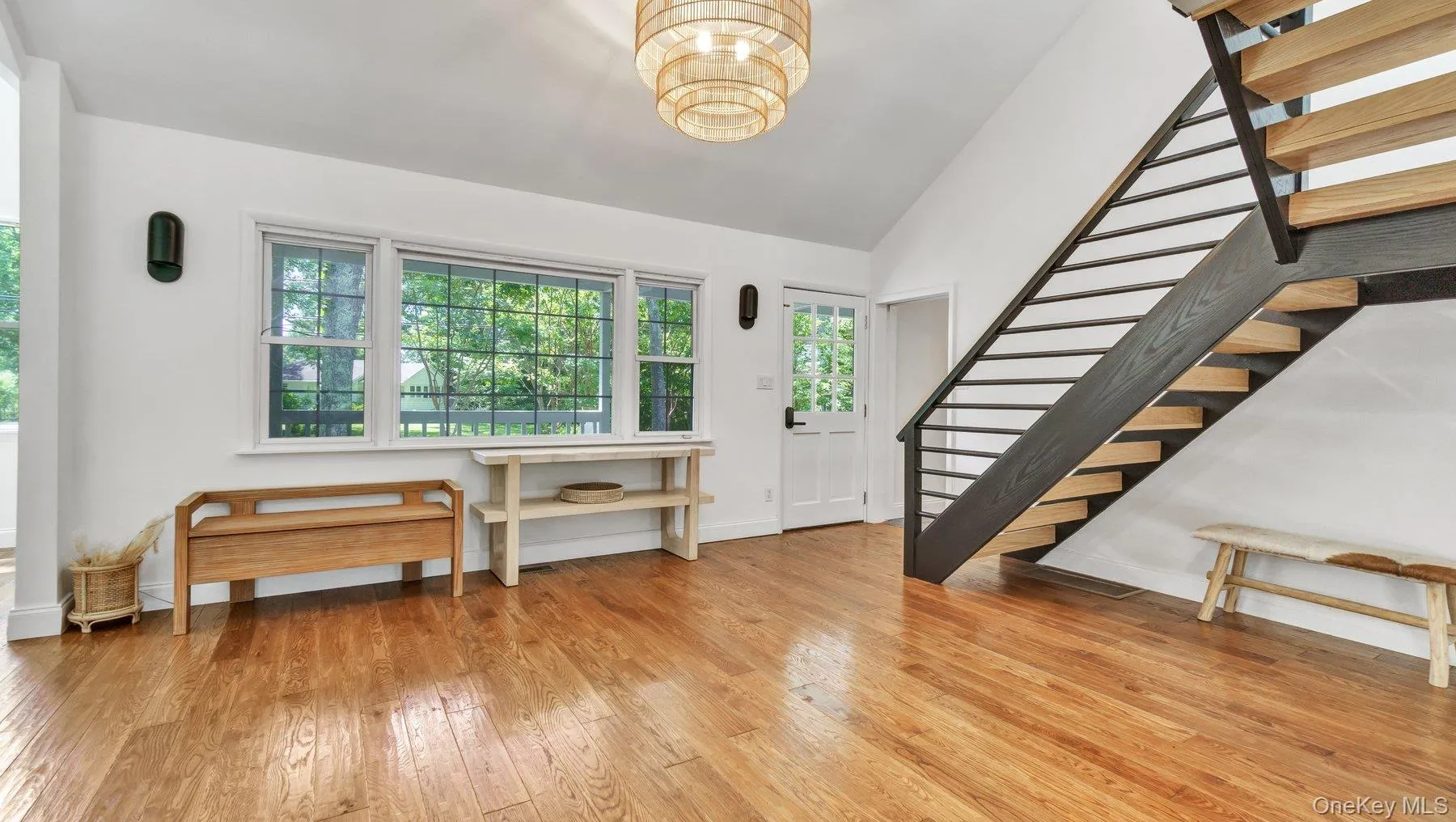 18 Bay View Road, Southampton, NY, 3 Bedrooms Bedrooms, 13 Rooms Rooms,3 BathroomsBathrooms,Residential Lease,For Rent,Bay View,0,1020555 18 Bay View Road, Southampton, NY, 3 Bedrooms Bedrooms, 13 Rooms Rooms,3 BathroomsBathrooms,Residential Lease,For Rent,Bay View,0,1020555