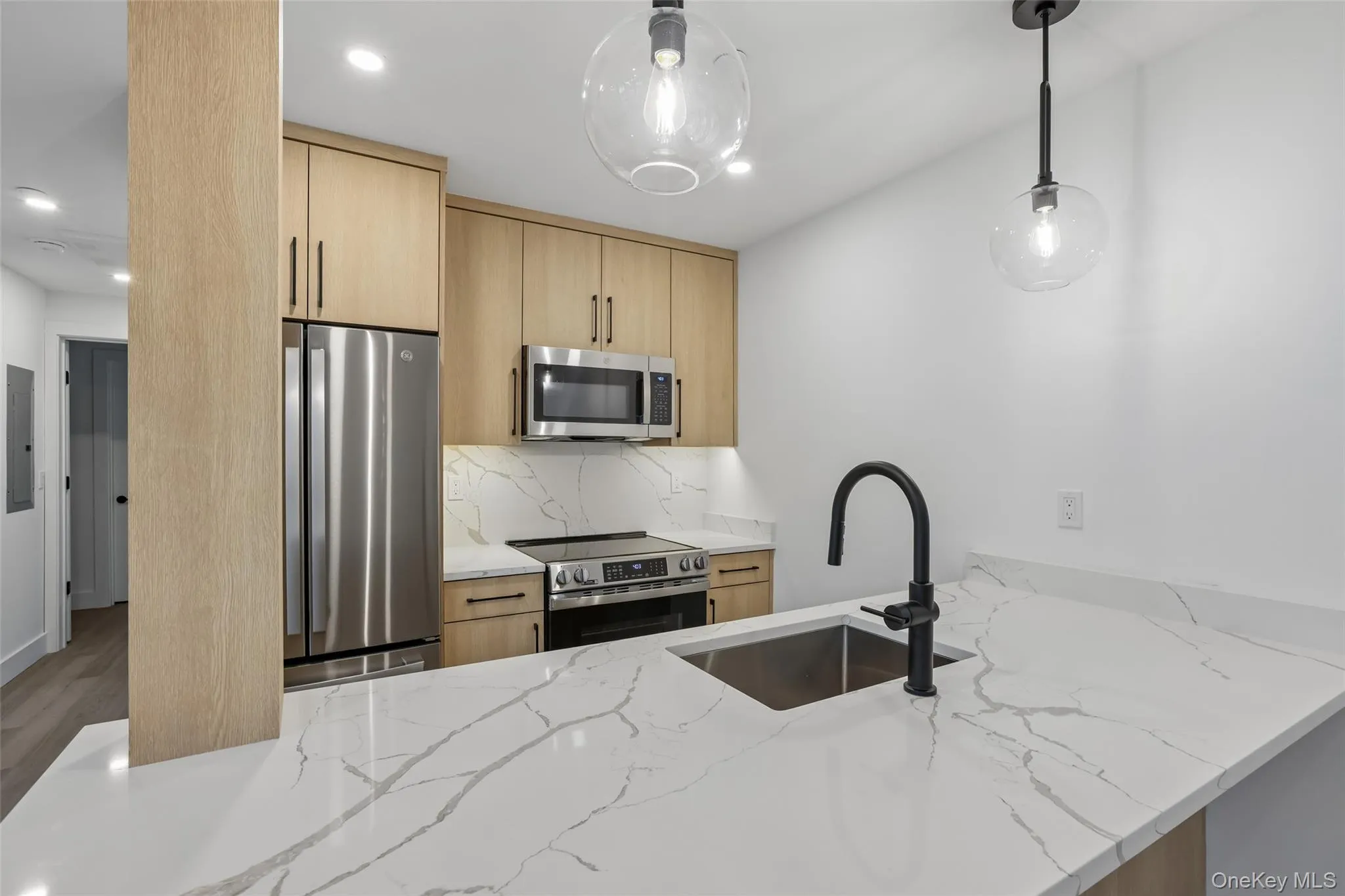 325 Manville Road, Mount Pleasant, NY, 2 Bedrooms Bedrooms, 5 Rooms Rooms,2 BathroomsBathrooms,Residential Lease,For Rent,Manville,0,1020556 325 Manville Road, Mount Pleasant, NY, 2 Bedrooms Bedrooms, 5 Rooms Rooms,2 BathroomsBathrooms,Residential Lease,For Rent,Manville,0,1020556