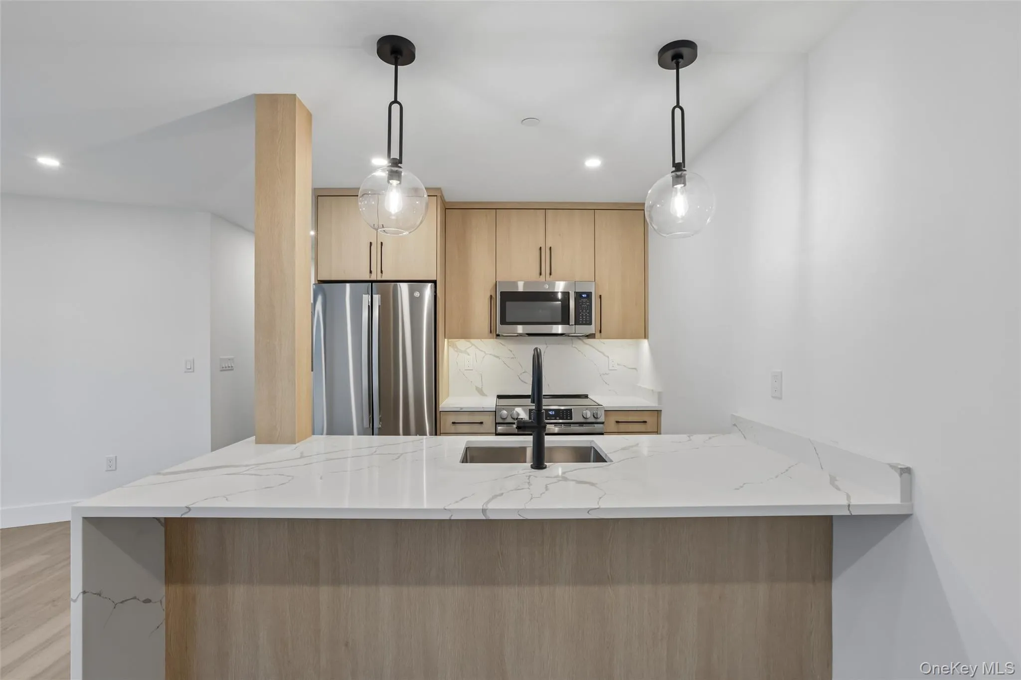 325 Manville Road, Mount Pleasant, NY, 2 Bedrooms Bedrooms, 5 Rooms Rooms,2 BathroomsBathrooms,Residential Lease,For Rent,Manville,0,1020556 325 Manville Road, Mount Pleasant, NY, 2 Bedrooms Bedrooms, 5 Rooms Rooms,2 BathroomsBathrooms,Residential Lease,For Rent,Manville,0,1020556