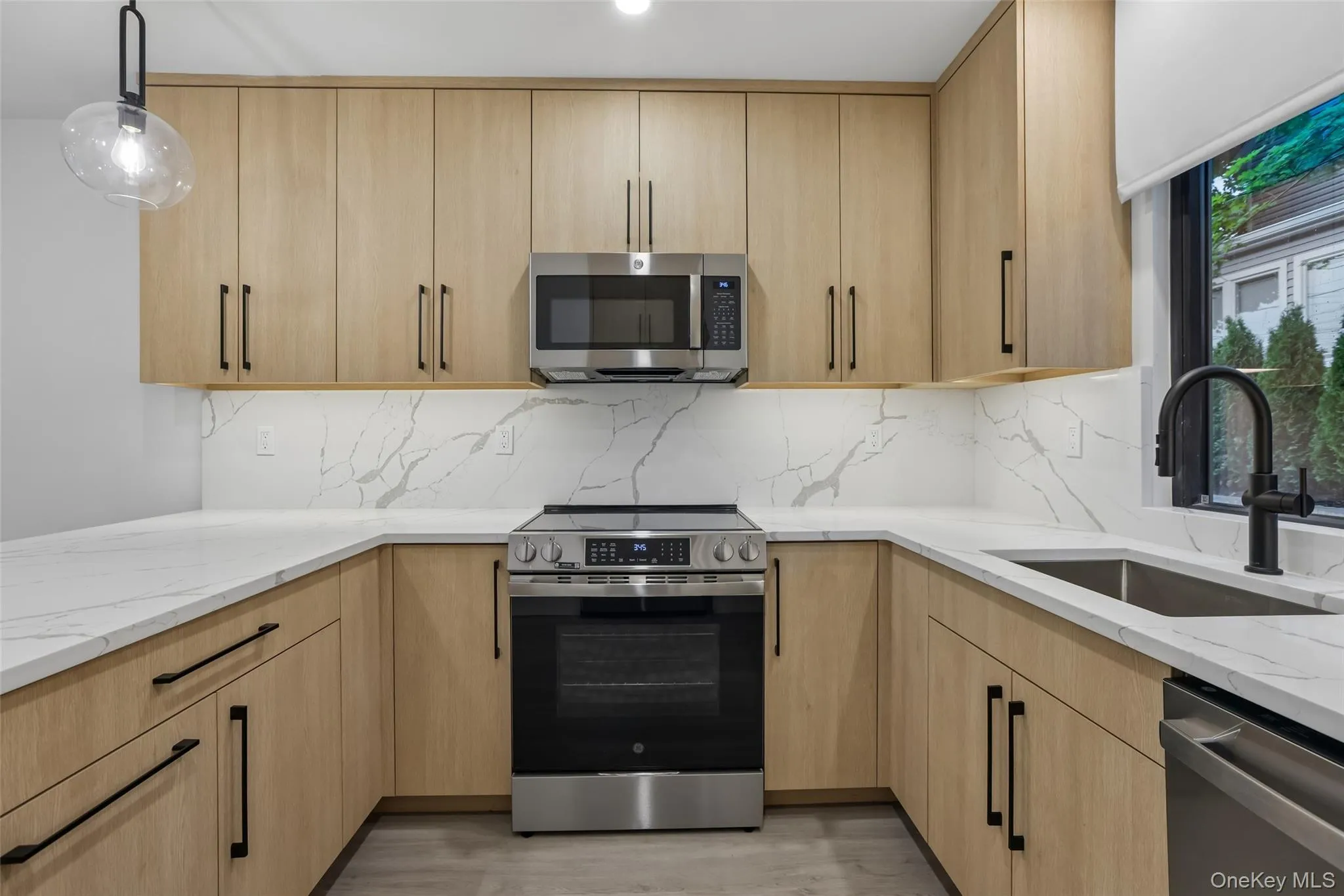 325 Manville Road, Mount Pleasant, NY, 2 Bedrooms Bedrooms, 5 Rooms Rooms,2 BathroomsBathrooms,Residential Lease,For Rent,Manville,0,1020561 325 Manville Road, Mount Pleasant, NY, 2 Bedrooms Bedrooms, 5 Rooms Rooms,2 BathroomsBathrooms,Residential Lease,For Rent,Manville,0,1020561