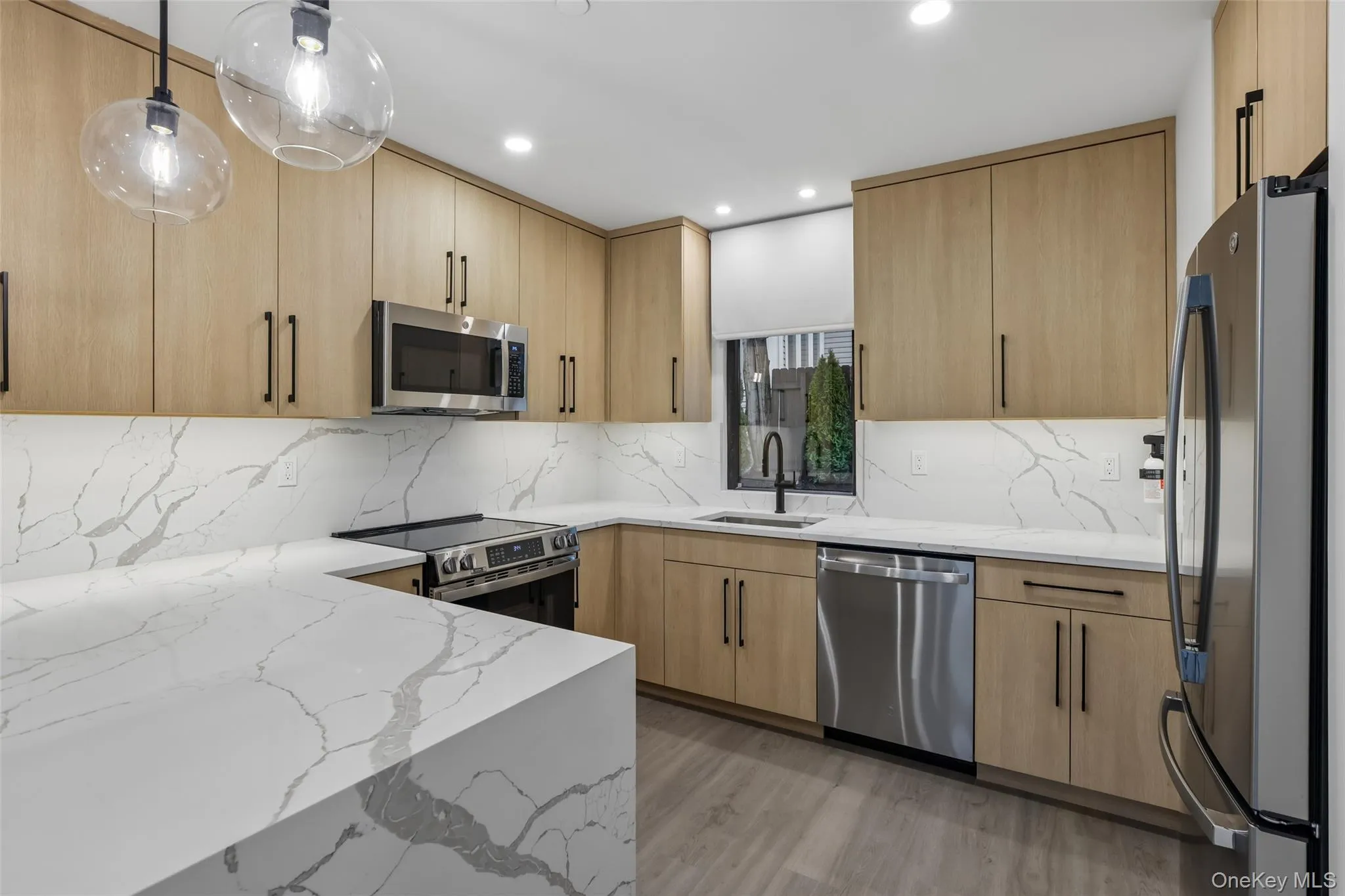 325 Manville Road, Mount Pleasant, NY, 2 Bedrooms Bedrooms, 5 Rooms Rooms,2 BathroomsBathrooms,Residential Lease,For Rent,Manville,0,1020561 325 Manville Road, Mount Pleasant, NY, 2 Bedrooms Bedrooms, 5 Rooms Rooms,2 BathroomsBathrooms,Residential Lease,For Rent,Manville,0,1020561