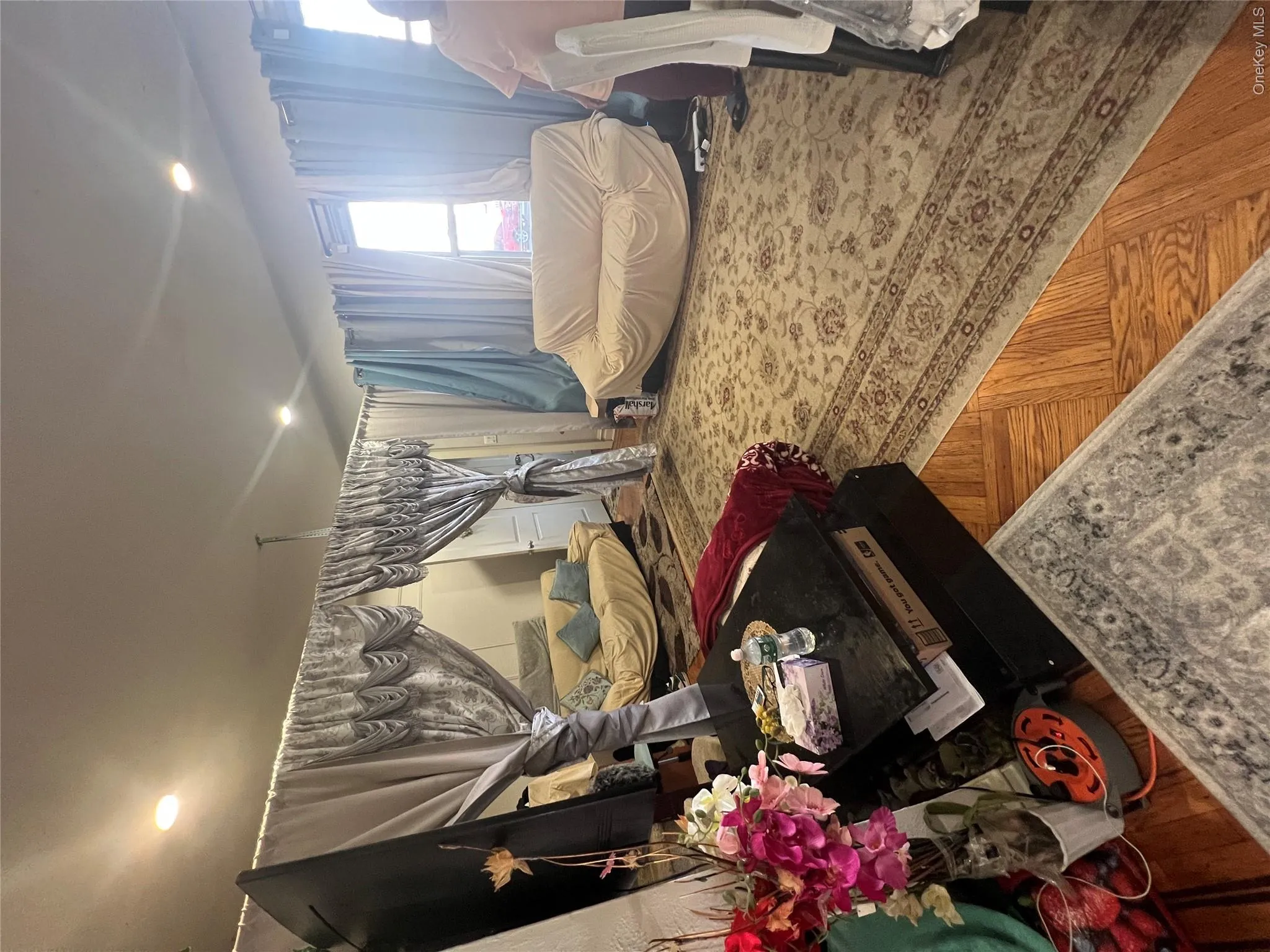11438 198th Street, New York, NY, 3 Bedrooms Bedrooms, 7 Rooms Rooms,2 BathroomsBathrooms,Residential,For Rent,198th,0,1020569 11438 198th Street, New York, NY, 3 Bedrooms Bedrooms, 7 Rooms Rooms,2 BathroomsBathrooms,Residential,For Rent,198th,0,1020569