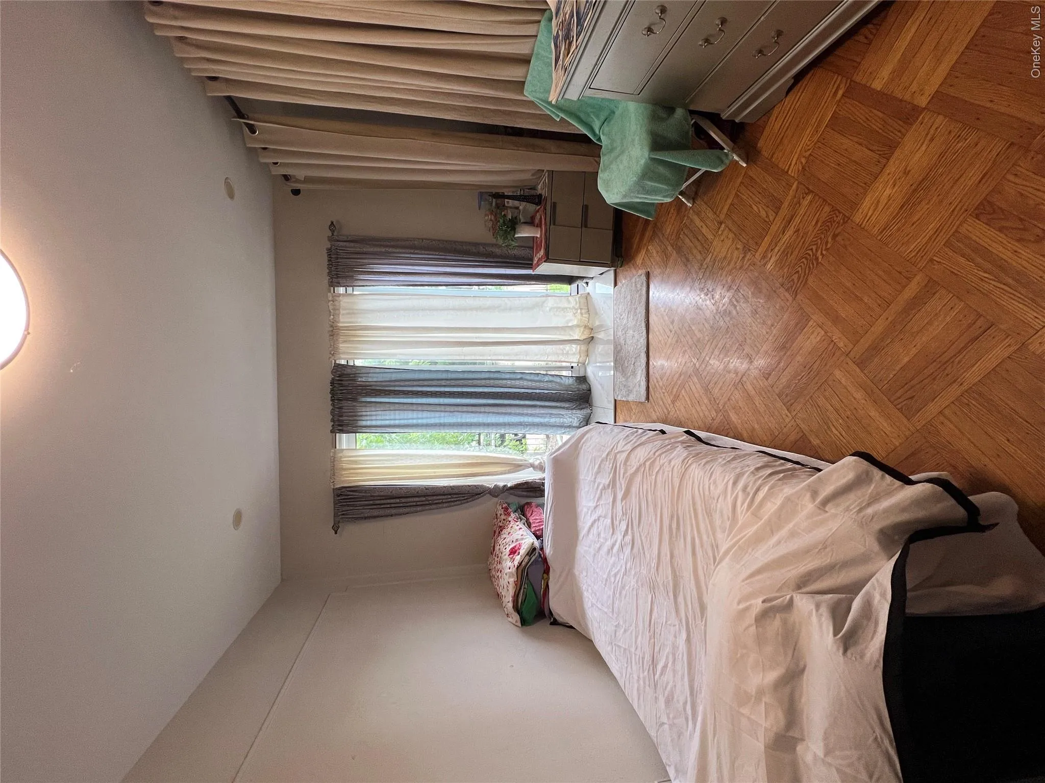 11438 198th Street, New York, NY, 3 Bedrooms Bedrooms, 7 Rooms Rooms,2 BathroomsBathrooms,Residential,For Rent,198th,0,1020569 11438 198th Street, New York, NY, 3 Bedrooms Bedrooms, 7 Rooms Rooms,2 BathroomsBathrooms,Residential,For Rent,198th,0,1020569