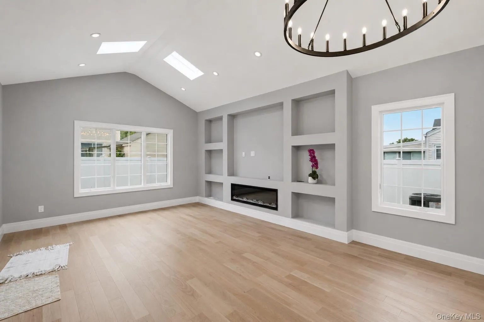 37 Beverly Drive, North Hempstead, NY, 4 Bedrooms Bedrooms, 9 Rooms Rooms,4 BathroomsBathrooms,Residential,For Rent,Beverly,0,1020578 37 Beverly Drive, North Hempstead, NY, 4 Bedrooms Bedrooms, 9 Rooms Rooms,4 BathroomsBathrooms,Residential,For Rent,Beverly,0,1020578