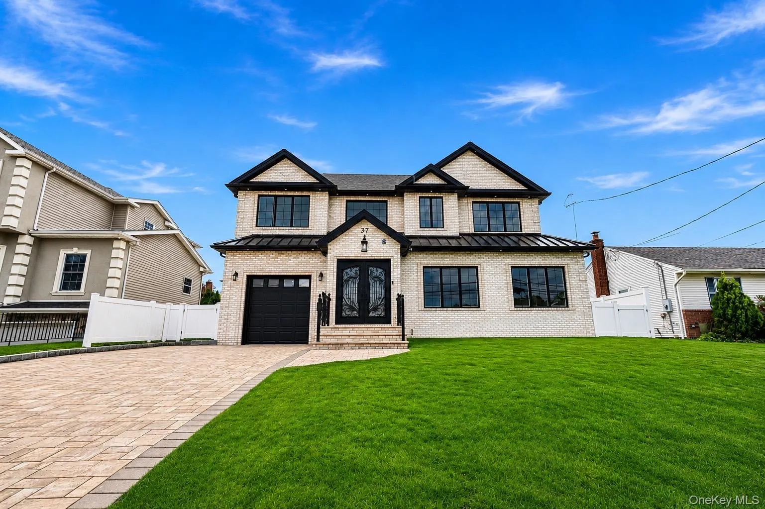 37 Beverly Drive, North Hempstead, NY, 4 Bedrooms Bedrooms, 9 Rooms Rooms,4 BathroomsBathrooms,Residential,For Rent,Beverly,0,1020578 37 Beverly Drive, North Hempstead, NY, 4 Bedrooms Bedrooms, 9 Rooms Rooms,4 BathroomsBathrooms,Residential,For Rent,Beverly,0,1020578