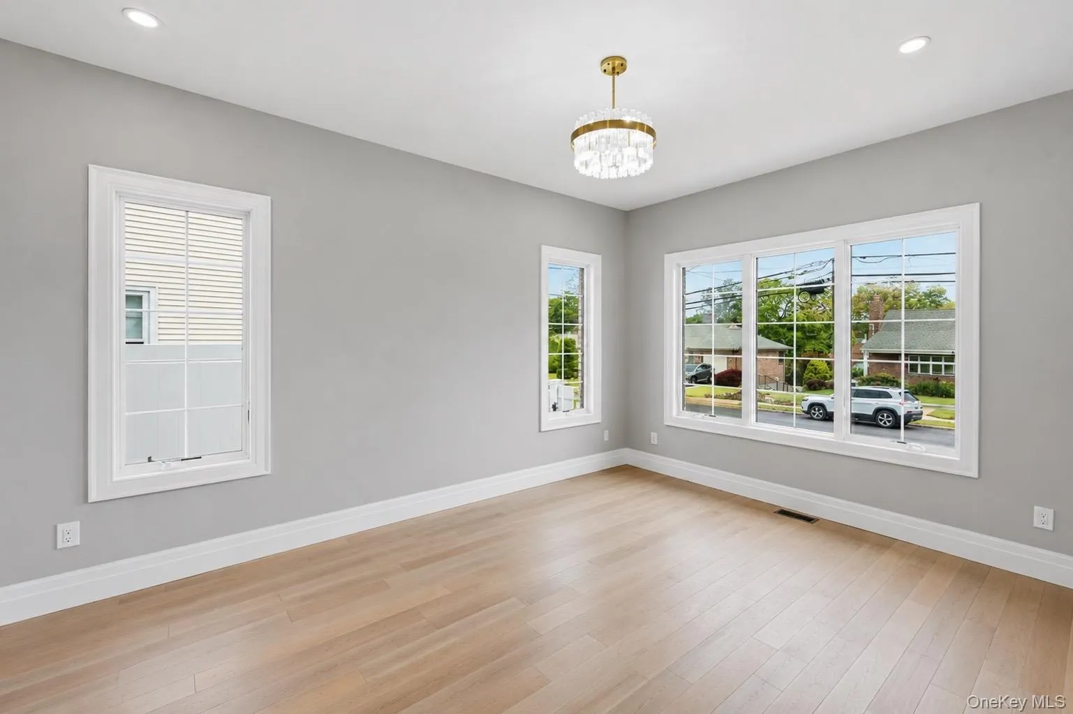 37 Beverly Drive, North Hempstead, NY, 4 Bedrooms Bedrooms, 9 Rooms Rooms,4 BathroomsBathrooms,Residential,For Rent,Beverly,0,1020578 37 Beverly Drive, North Hempstead, NY, 4 Bedrooms Bedrooms, 9 Rooms Rooms,4 BathroomsBathrooms,Residential,For Rent,Beverly,0,1020578