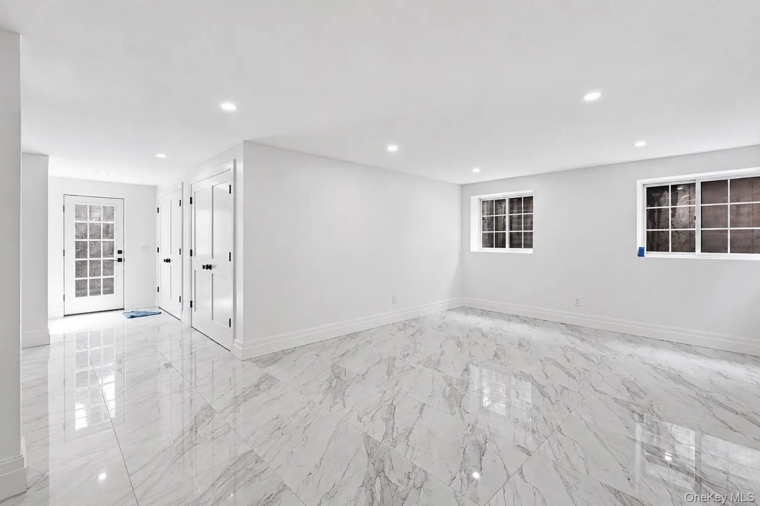37 Beverly Drive, North Hempstead, NY, 4 Bedrooms Bedrooms, 9 Rooms Rooms,4 BathroomsBathrooms,Residential,For Rent,Beverly,0,1020578 37 Beverly Drive, North Hempstead, NY, 4 Bedrooms Bedrooms, 9 Rooms Rooms,4 BathroomsBathrooms,Residential,For Rent,Beverly,0,1020578