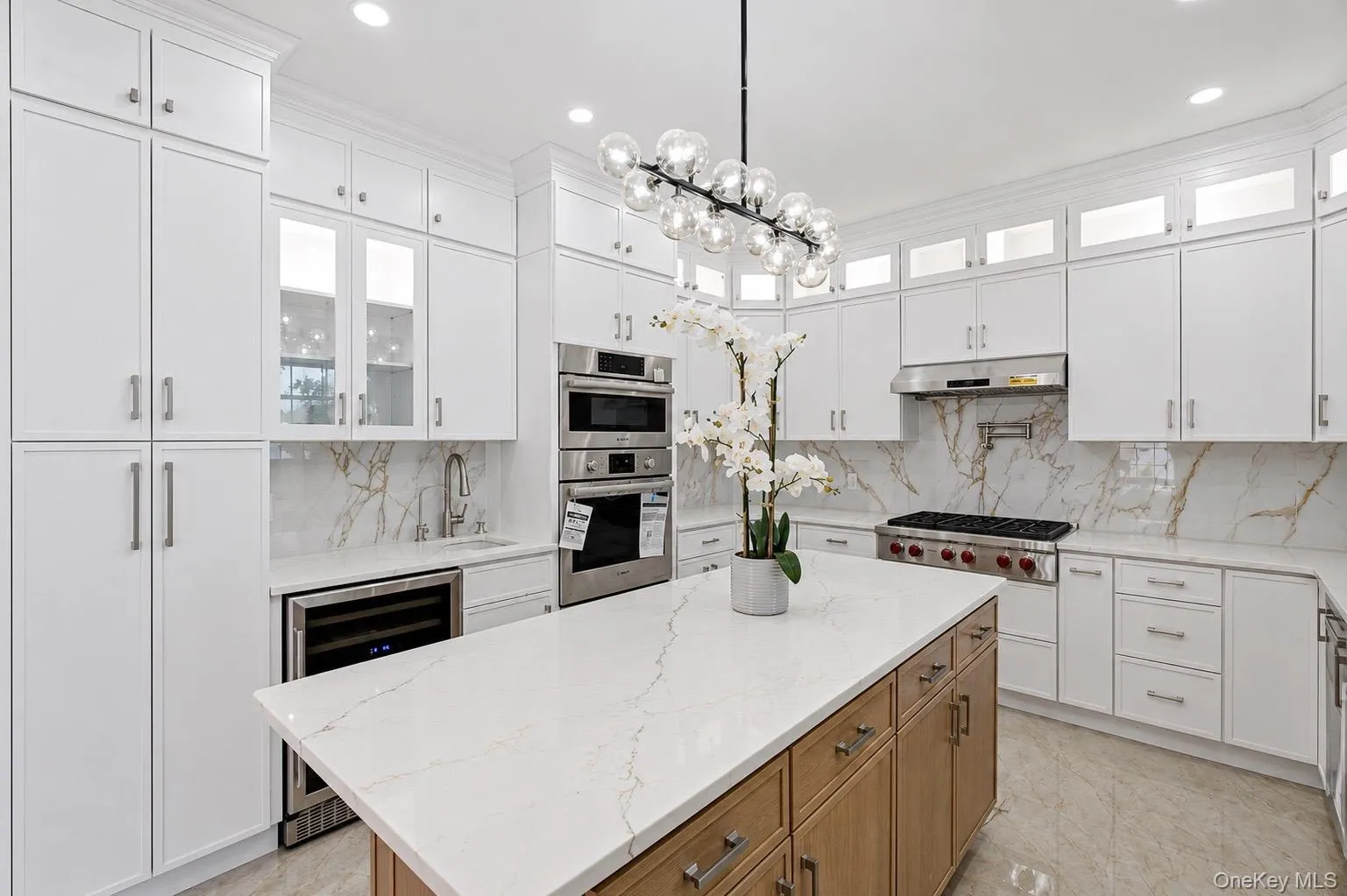 37 Beverly Drive, North Hempstead, NY, 4 Bedrooms Bedrooms, 9 Rooms Rooms,4 BathroomsBathrooms,Residential,For Rent,Beverly,0,1020578 37 Beverly Drive, North Hempstead, NY, 4 Bedrooms Bedrooms, 9 Rooms Rooms,4 BathroomsBathrooms,Residential,For Rent,Beverly,0,1020578