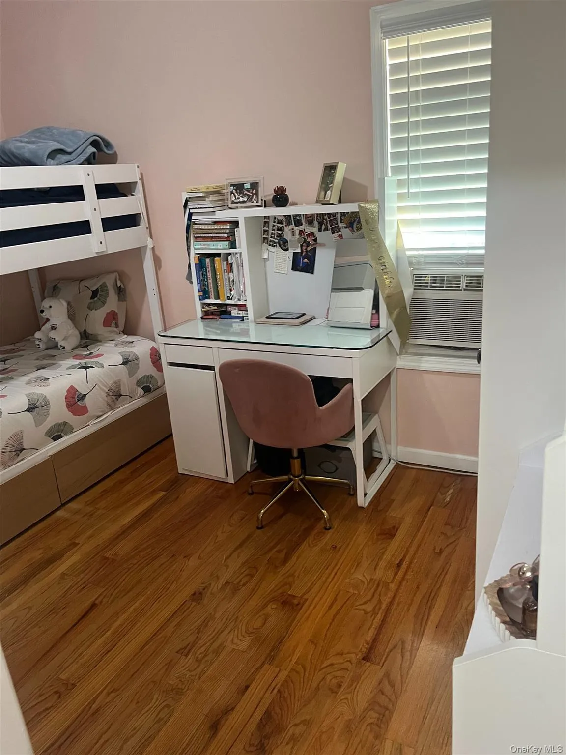 10156 103rd Street, New York, NY, 5 Bedrooms Bedrooms, 6 Rooms Rooms,2 BathroomsBathrooms,Residential,For Rent,103rd,0,1020579 10156 103rd Street, New York, NY, 5 Bedrooms Bedrooms, 6 Rooms Rooms,2 BathroomsBathrooms,Residential,For Rent,103rd,0,1020579