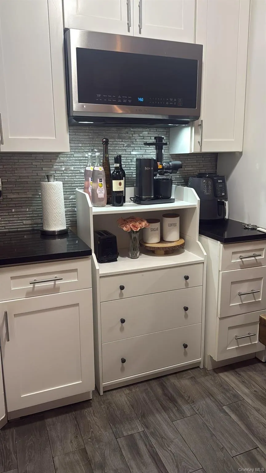 10156 103rd Street, New York, NY, 5 Bedrooms Bedrooms, 6 Rooms Rooms,2 BathroomsBathrooms,Residential,For Rent,103rd,0,1020579 10156 103rd Street, New York, NY, 5 Bedrooms Bedrooms, 6 Rooms Rooms,2 BathroomsBathrooms,Residential,For Rent,103rd,0,1020579