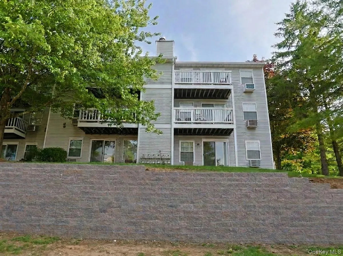 10 Lexington Hill, Monroe, NY, 2 Bedrooms Bedrooms, 5 Rooms Rooms,2 BathroomsBathrooms,Residential,For Rent,Lexington,0,1020581 10 Lexington Hill, Monroe, NY, 2 Bedrooms Bedrooms, 5 Rooms Rooms,2 BathroomsBathrooms,Residential,For Rent,Lexington,0,1020581