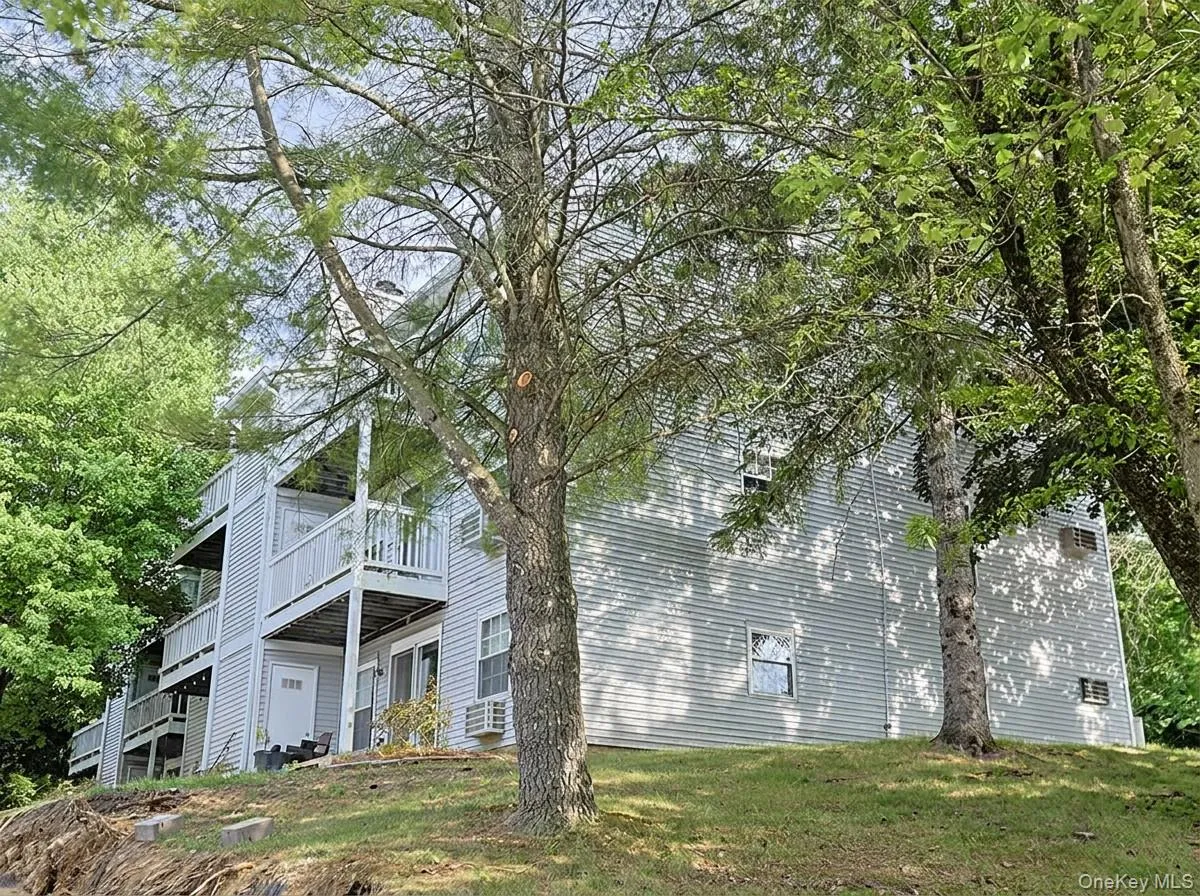 10 Lexington Hill, Monroe, NY, 2 Bedrooms Bedrooms, 5 Rooms Rooms,2 BathroomsBathrooms,Residential,For Rent,Lexington,0,1020581 10 Lexington Hill, Monroe, NY, 2 Bedrooms Bedrooms, 5 Rooms Rooms,2 BathroomsBathrooms,Residential,For Rent,Lexington,0,1020581