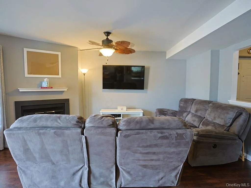 10 Lexington Hill, Monroe, NY, 2 Bedrooms Bedrooms, 5 Rooms Rooms,2 BathroomsBathrooms,Residential,For Rent,Lexington,0,1020581 10 Lexington Hill, Monroe, NY, 2 Bedrooms Bedrooms, 5 Rooms Rooms,2 BathroomsBathrooms,Residential,For Rent,Lexington,0,1020581