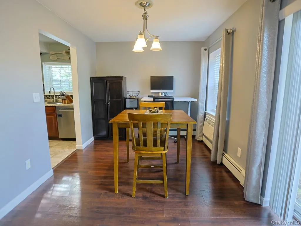 10 Lexington Hill, Monroe, NY, 2 Bedrooms Bedrooms, 5 Rooms Rooms,2 BathroomsBathrooms,Residential,For Rent,Lexington,0,1020581 10 Lexington Hill, Monroe, NY, 2 Bedrooms Bedrooms, 5 Rooms Rooms,2 BathroomsBathrooms,Residential,For Rent,Lexington,0,1020581