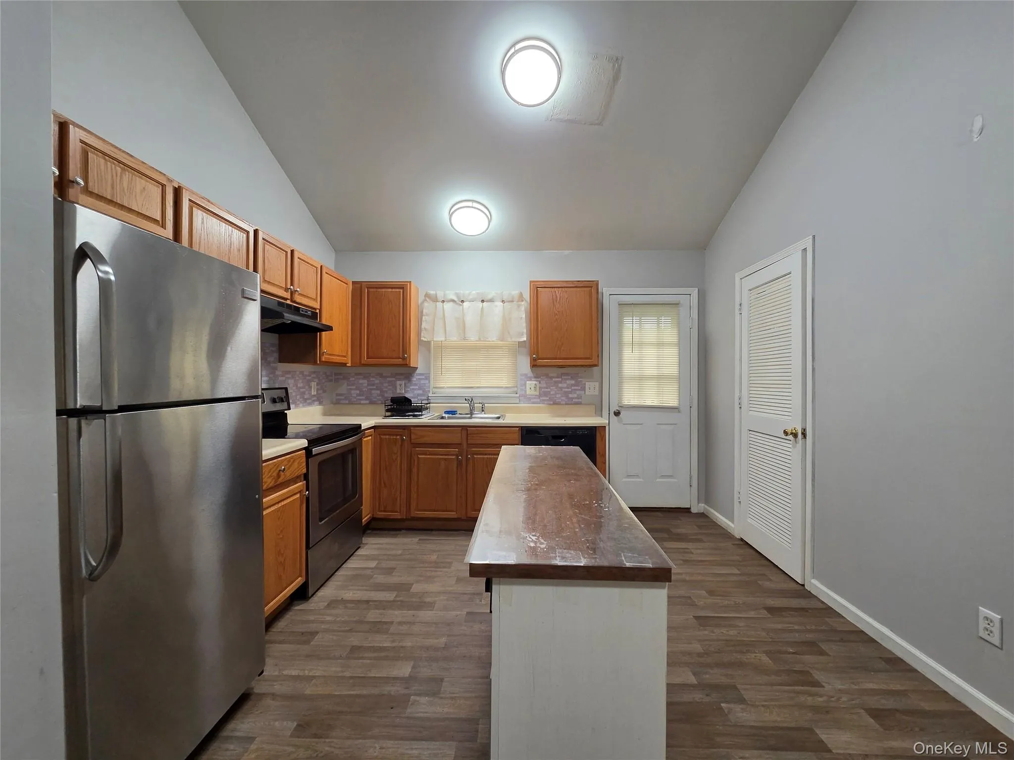 706 Tower Avenue, Montgomery, NY, 2 Bedrooms Bedrooms, 5 Rooms Rooms,1 BathroomBathrooms,Residential Lease,For Rent,Tower,0,1020582 706 Tower Avenue, Montgomery, NY, 2 Bedrooms Bedrooms, 5 Rooms Rooms,1 BathroomBathrooms,Residential Lease,For Rent,Tower,0,1020582