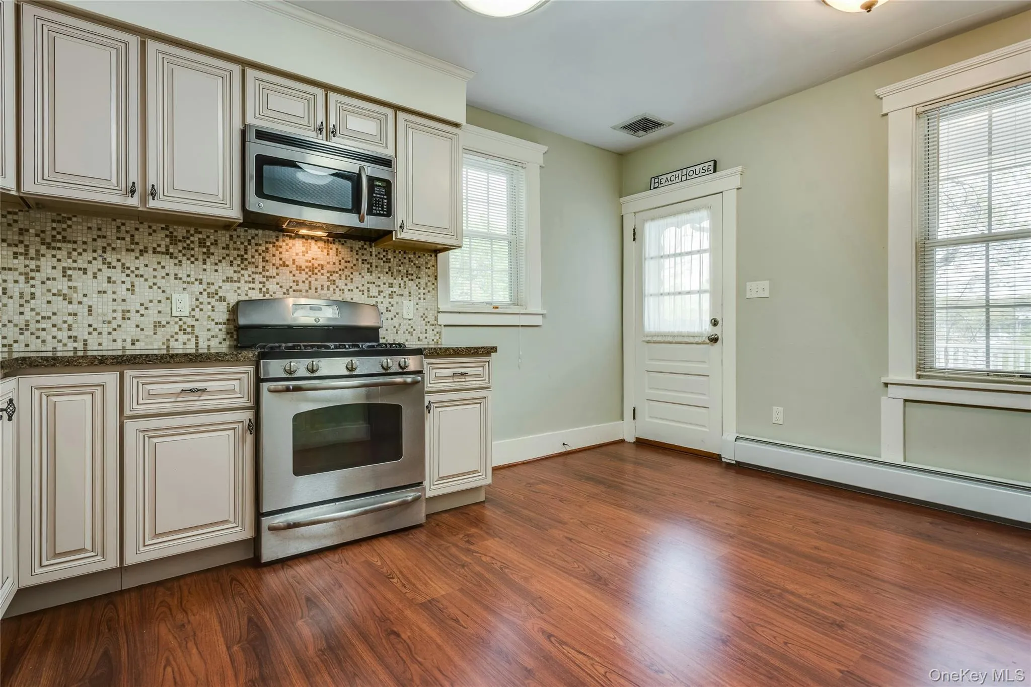 2&4 Youngs Hill Road, Huntington, NY, 6 Bedrooms Bedrooms, 12 Rooms Rooms,2 BathroomsBathrooms,Residential,For Rent,Youngs Hill,0,1020583 2&4 Youngs Hill Road, Huntington, NY, 6 Bedrooms Bedrooms, 12 Rooms Rooms,2 BathroomsBathrooms,Residential,For Rent,Youngs Hill,0,1020583