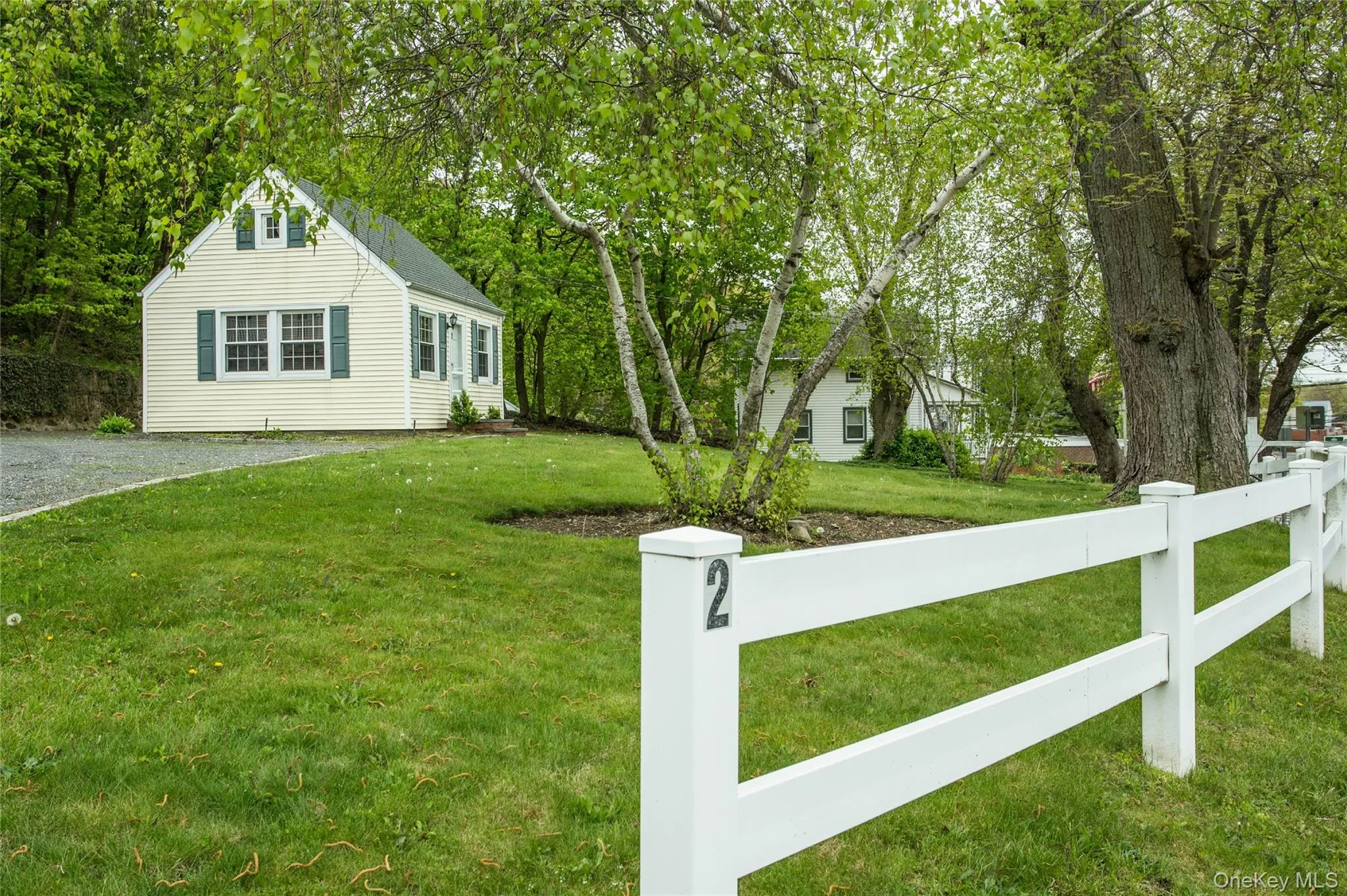 2&4 Youngs Hill Road, Huntington, NY, 6 Bedrooms Bedrooms, 12 Rooms Rooms,2 BathroomsBathrooms,Residential,For Rent,Youngs Hill,0,1020583 2&4 Youngs Hill Road, Huntington, NY, 6 Bedrooms Bedrooms, 12 Rooms Rooms,2 BathroomsBathrooms,Residential,For Rent,Youngs Hill,0,1020583