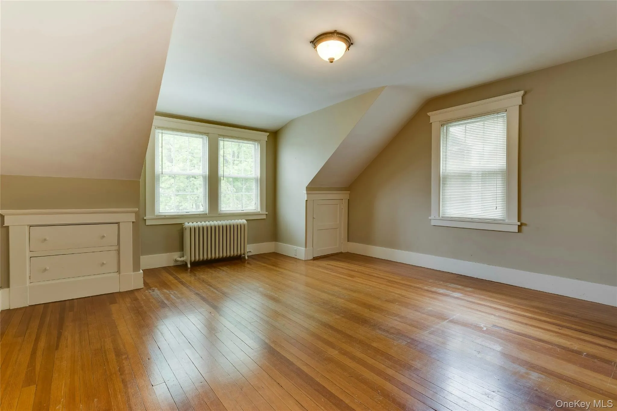 2&4 Youngs Hill Road, Huntington, NY, 6 Bedrooms Bedrooms, 12 Rooms Rooms,2 BathroomsBathrooms,Residential,For Rent,Youngs Hill,0,1020583 2&4 Youngs Hill Road, Huntington, NY, 6 Bedrooms Bedrooms, 12 Rooms Rooms,2 BathroomsBathrooms,Residential,For Rent,Youngs Hill,0,1020583
