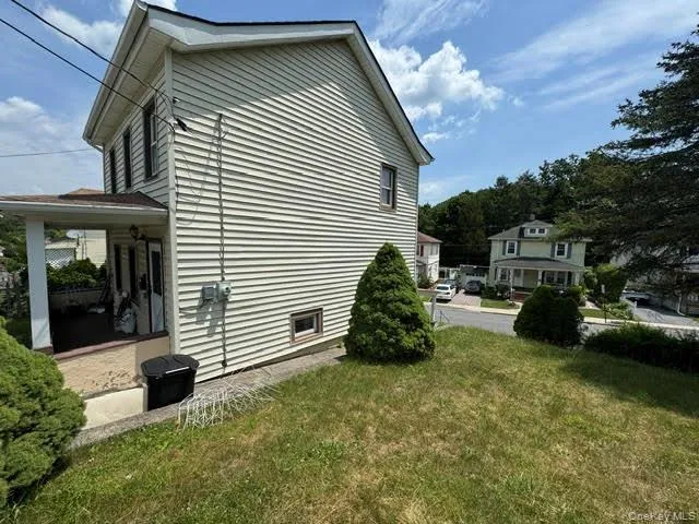 10 Forest Avenue, Middletown, NY, 2 Bedrooms Bedrooms, 6 Rooms Rooms,1 BathroomBathrooms,Residential,For Rent,Forest,0,1020584 10 Forest Avenue, Middletown, NY, 2 Bedrooms Bedrooms, 6 Rooms Rooms,1 BathroomBathrooms,Residential,For Rent,Forest,0,1020584