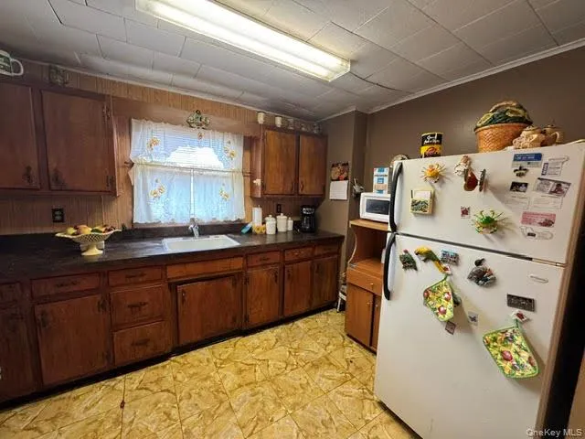 10 Forest Avenue, Middletown, NY, 2 Bedrooms Bedrooms, 6 Rooms Rooms,1 BathroomBathrooms,Residential,For Rent,Forest,0,1020584 10 Forest Avenue, Middletown, NY, 2 Bedrooms Bedrooms, 6 Rooms Rooms,1 BathroomBathrooms,Residential,For Rent,Forest,0,1020584