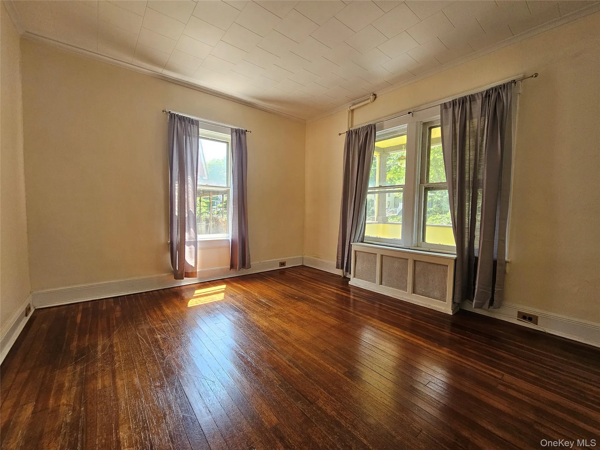 62 Clinton Avenue, Thompson, NY, 4 Bedrooms Bedrooms, 8 Rooms Rooms,2 BathroomsBathrooms,Residential,For Rent,Clinton,0,1020587 62 Clinton Avenue, Thompson, NY, 4 Bedrooms Bedrooms, 8 Rooms Rooms,2 BathroomsBathrooms,Residential,For Rent,Clinton,0,1020587