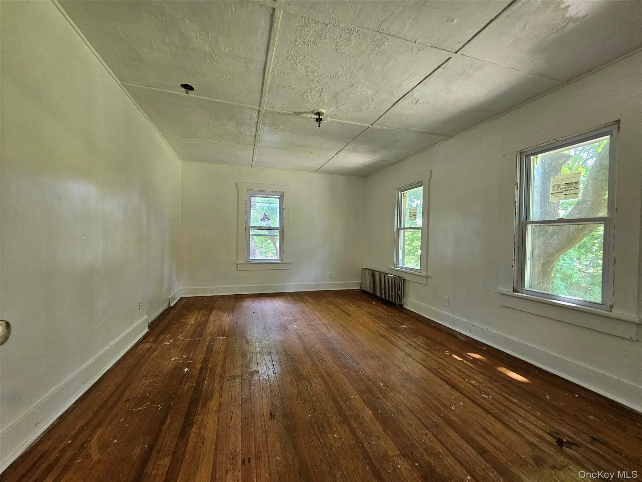 62 Clinton Avenue, Thompson, NY, 4 Bedrooms Bedrooms, 8 Rooms Rooms,2 BathroomsBathrooms,Residential,For Rent,Clinton,0,1020587 62 Clinton Avenue, Thompson, NY, 4 Bedrooms Bedrooms, 8 Rooms Rooms,2 BathroomsBathrooms,Residential,For Rent,Clinton,0,1020587