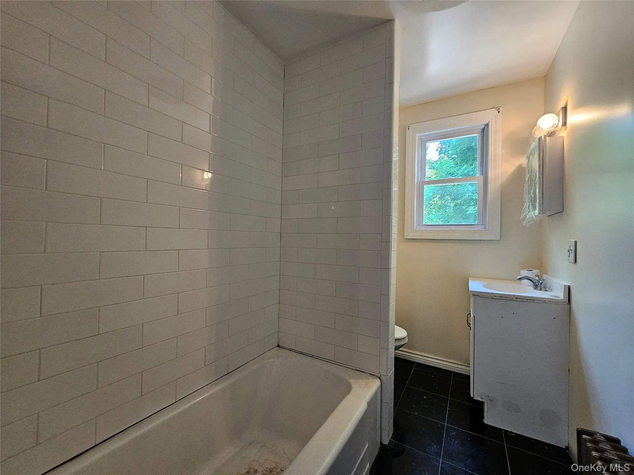 62 Clinton Avenue, Thompson, NY, 4 Bedrooms Bedrooms, 8 Rooms Rooms,2 BathroomsBathrooms,Residential,For Rent,Clinton,0,1020587 62 Clinton Avenue, Thompson, NY, 4 Bedrooms Bedrooms, 8 Rooms Rooms,2 BathroomsBathrooms,Residential,For Rent,Clinton,0,1020587