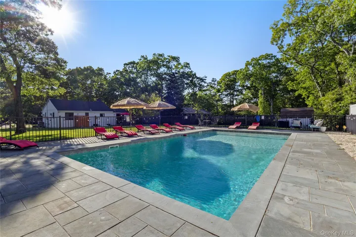 21 Duvall Drive, Southampton, New York 11946