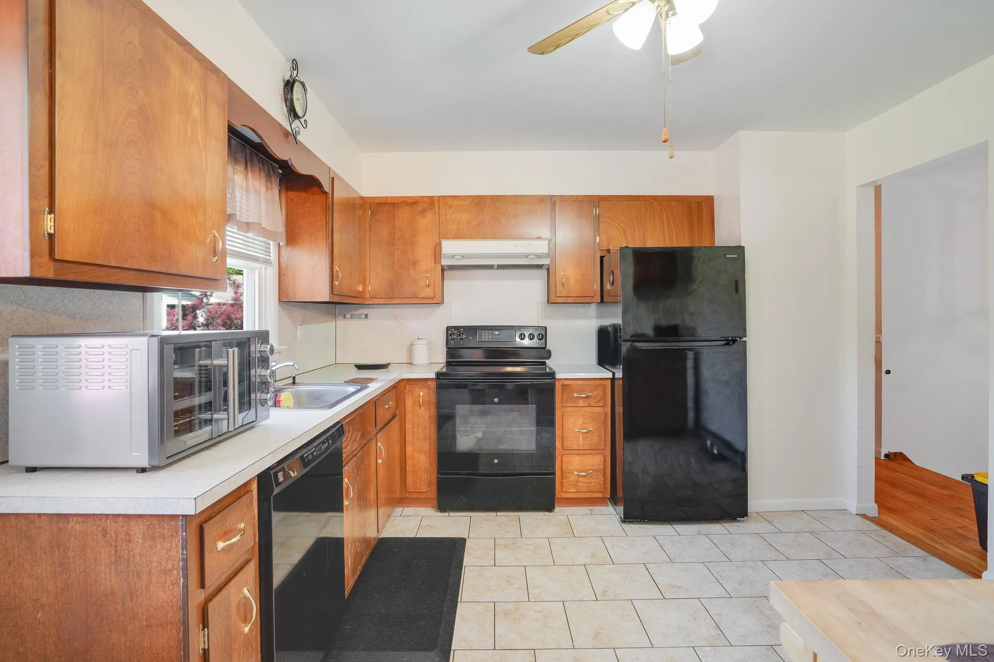 12 Golden Way, Hyde Park, NY, 3 Bedrooms Bedrooms, 9 Rooms Rooms,2 BathroomsBathrooms,Residential,For Rent,Golden,0,1020591 12 Golden Way, Hyde Park, NY, 3 Bedrooms Bedrooms, 9 Rooms Rooms,2 BathroomsBathrooms,Residential,For Rent,Golden,0,1020591