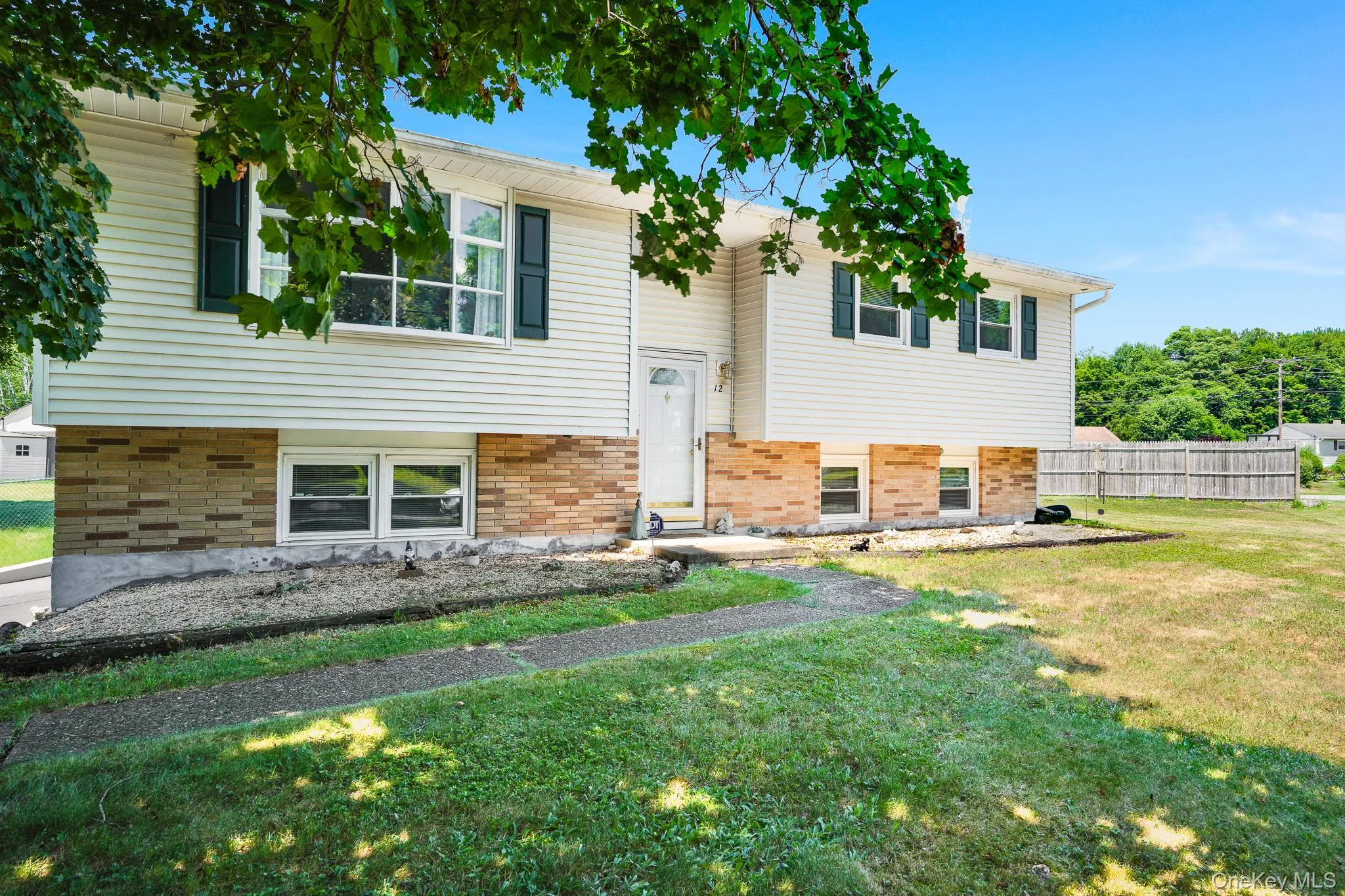 12 Golden Way, Hyde Park, NY, 3 Bedrooms Bedrooms, 9 Rooms Rooms,2 BathroomsBathrooms,Residential,For Rent,Golden,0,1020591 12 Golden Way, Hyde Park, NY, 3 Bedrooms Bedrooms, 9 Rooms Rooms,2 BathroomsBathrooms,Residential,For Rent,Golden,0,1020591