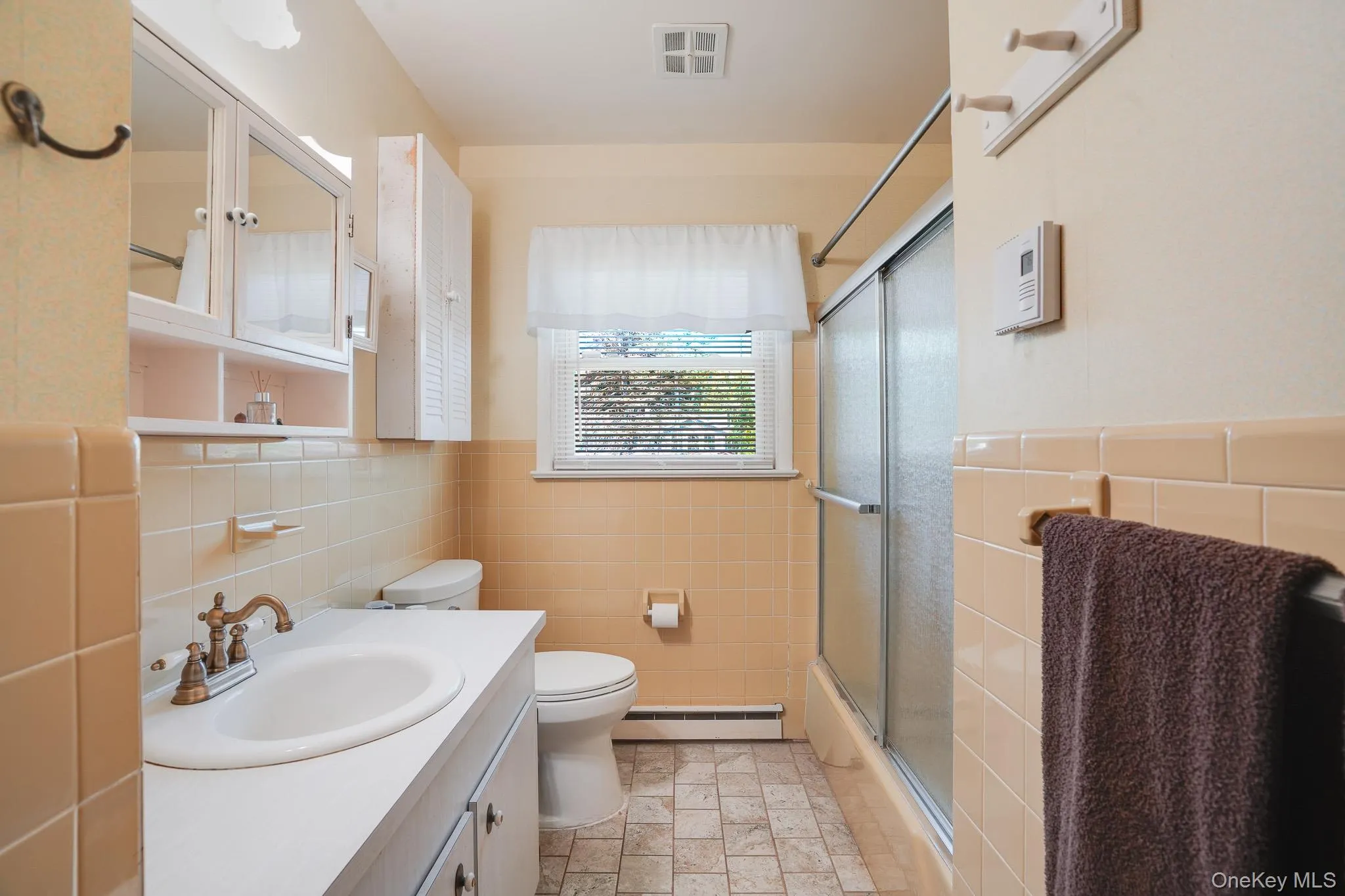 12 Golden Way, Hyde Park, NY, 3 Bedrooms Bedrooms, 9 Rooms Rooms,2 BathroomsBathrooms,Residential,For Rent,Golden,0,1020591 12 Golden Way, Hyde Park, NY, 3 Bedrooms Bedrooms, 9 Rooms Rooms,2 BathroomsBathrooms,Residential,For Rent,Golden,0,1020591