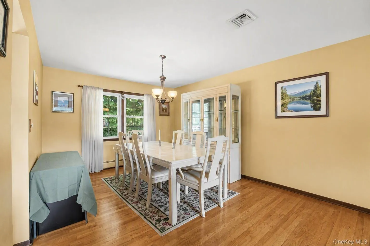 19 Bradner Drive, Warwick (town), NY, 4 Bedrooms Bedrooms, 11 Rooms Rooms,3 BathroomsBathrooms,Residential,For Rent,Bradner,0,1020592 19 Bradner Drive, Warwick (town), NY, 4 Bedrooms Bedrooms, 11 Rooms Rooms,3 BathroomsBathrooms,Residential,For Rent,Bradner,0,1020592