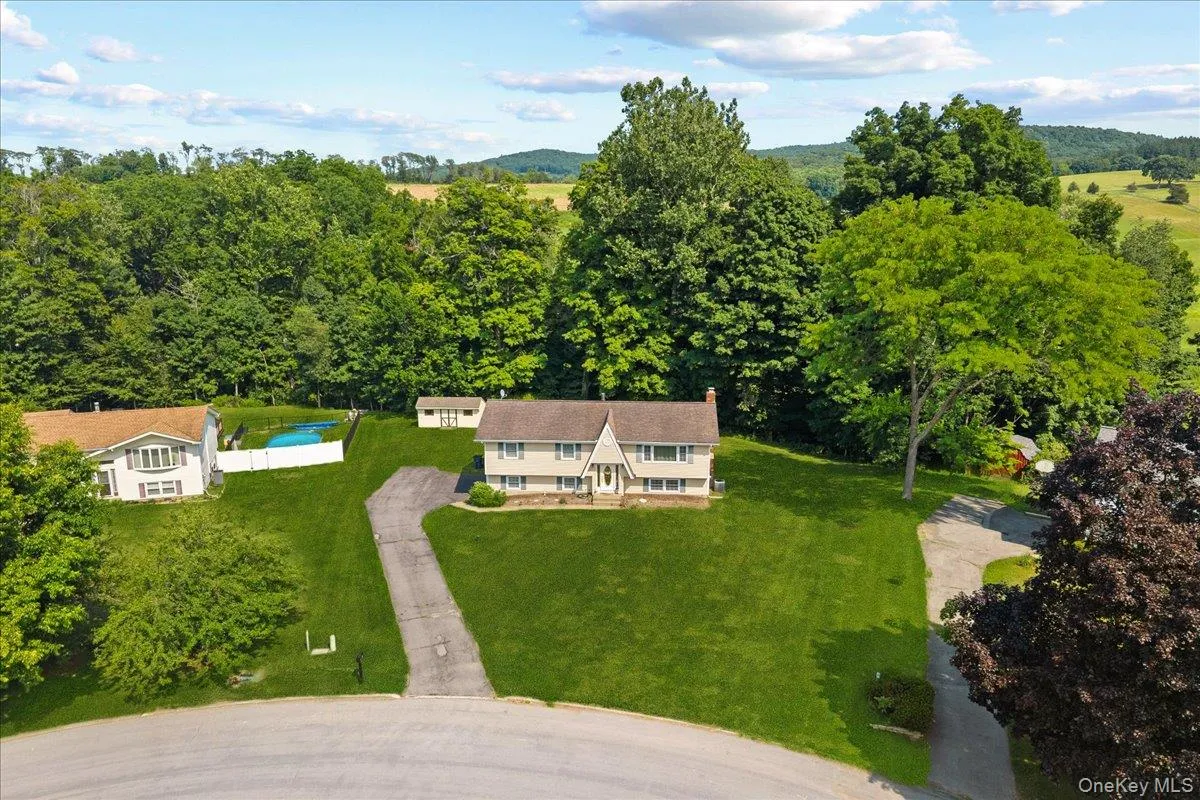 19 Bradner Drive, Warwick (town), NY, 4 Bedrooms Bedrooms, 11 Rooms Rooms,3 BathroomsBathrooms,Residential,For Rent,Bradner,0,1020592 19 Bradner Drive, Warwick (town), NY, 4 Bedrooms Bedrooms, 11 Rooms Rooms,3 BathroomsBathrooms,Residential,For Rent,Bradner,0,1020592