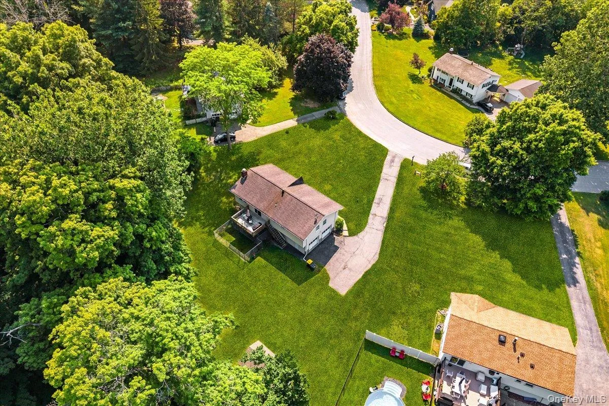 19 Bradner Drive, Warwick (town), NY, 4 Bedrooms Bedrooms, 11 Rooms Rooms,3 BathroomsBathrooms,Residential,For Rent,Bradner,0,1020592 19 Bradner Drive, Warwick (town), NY, 4 Bedrooms Bedrooms, 11 Rooms Rooms,3 BathroomsBathrooms,Residential,For Rent,Bradner,0,1020592