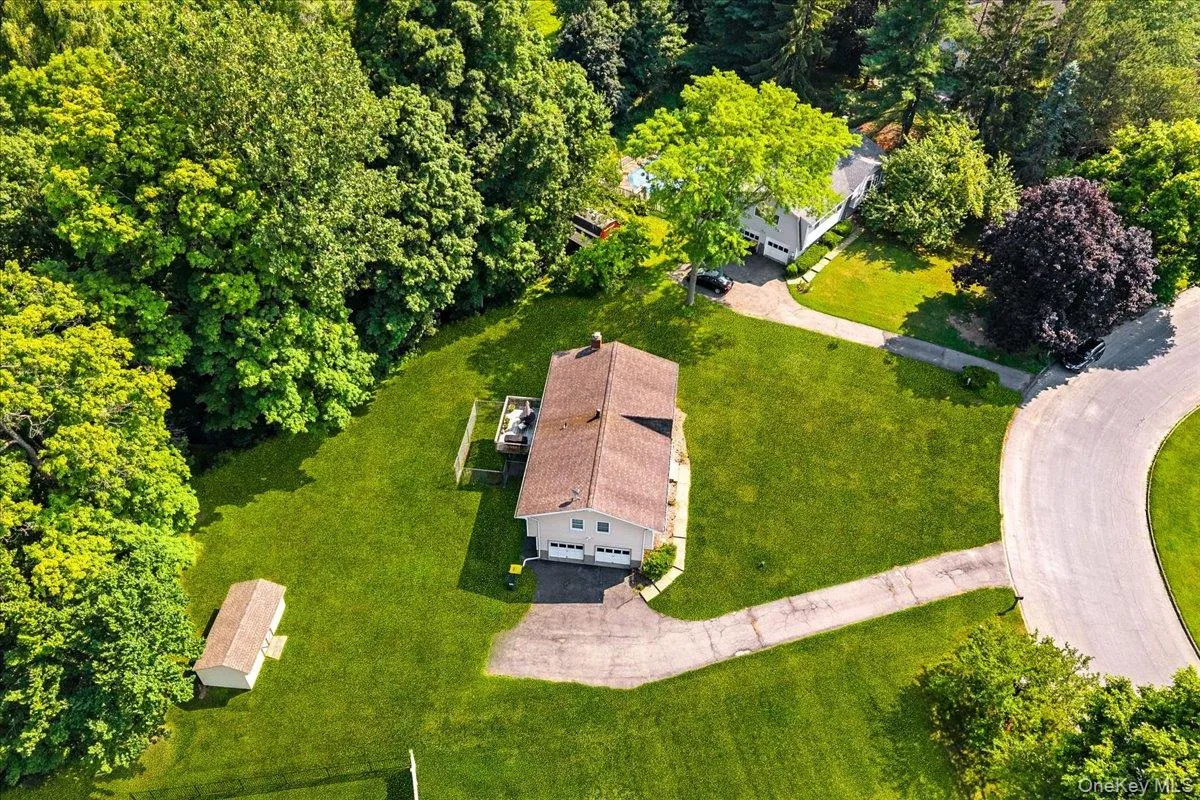 19 Bradner Drive, Warwick (town), NY, 4 Bedrooms Bedrooms, 11 Rooms Rooms,3 BathroomsBathrooms,Residential,For Rent,Bradner,0,1020592 19 Bradner Drive, Warwick (town), NY, 4 Bedrooms Bedrooms, 11 Rooms Rooms,3 BathroomsBathrooms,Residential,For Rent,Bradner,0,1020592