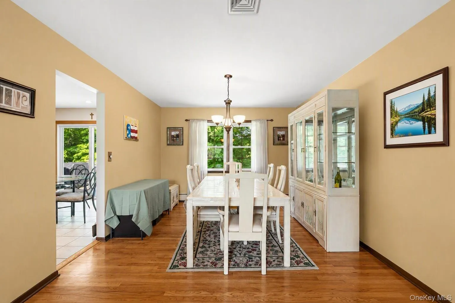 19 Bradner Drive, Warwick (town), NY, 4 Bedrooms Bedrooms, 11 Rooms Rooms,3 BathroomsBathrooms,Residential,For Rent,Bradner,0,1020592 19 Bradner Drive, Warwick (town), NY, 4 Bedrooms Bedrooms, 11 Rooms Rooms,3 BathroomsBathrooms,Residential,For Rent,Bradner,0,1020592
