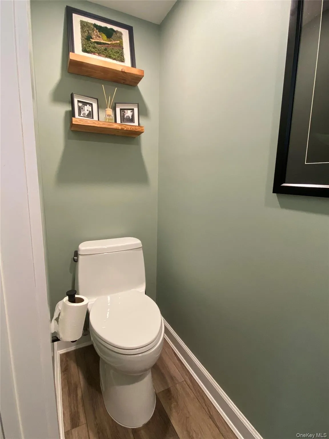 107 Whalers Cove, Babylon, NY, 2 Bedrooms Bedrooms, 5 Rooms Rooms,1 BathroomBathrooms,Residential,For Rent,Whalers,0,1020593 107 Whalers Cove, Babylon, NY, 2 Bedrooms Bedrooms, 5 Rooms Rooms,1 BathroomBathrooms,Residential,For Rent,Whalers,0,1020593