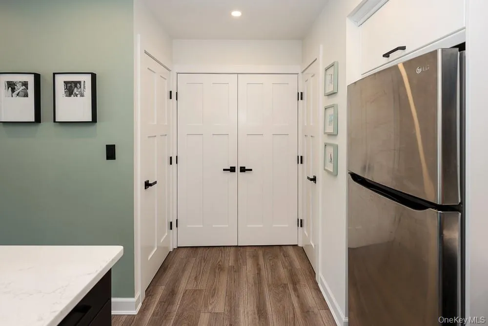 107 Whalers Cove, Babylon, NY, 2 Bedrooms Bedrooms, 5 Rooms Rooms,1 BathroomBathrooms,Residential,For Rent,Whalers,0,1020593 107 Whalers Cove, Babylon, NY, 2 Bedrooms Bedrooms, 5 Rooms Rooms,1 BathroomBathrooms,Residential,For Rent,Whalers,0,1020593