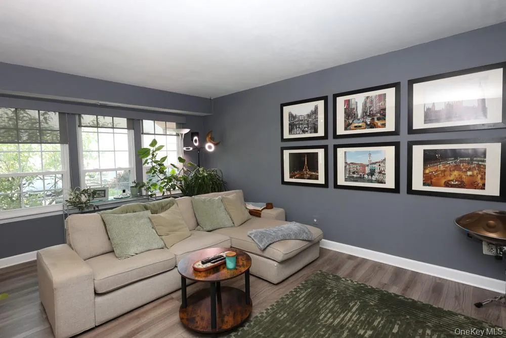 107 Whalers Cove, Babylon, NY, 2 Bedrooms Bedrooms, 5 Rooms Rooms,1 BathroomBathrooms,Residential,For Rent,Whalers,0,1020593 107 Whalers Cove, Babylon, NY, 2 Bedrooms Bedrooms, 5 Rooms Rooms,1 BathroomBathrooms,Residential,For Rent,Whalers,0,1020593