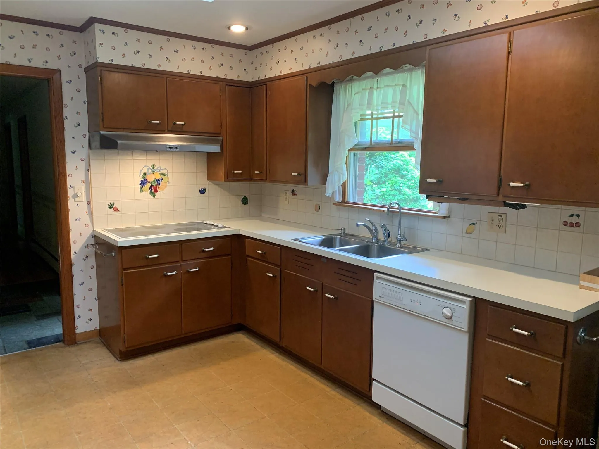 STOVE TOP AND CERAMIC TILE STOVE TOP AND CERAMIC TILE