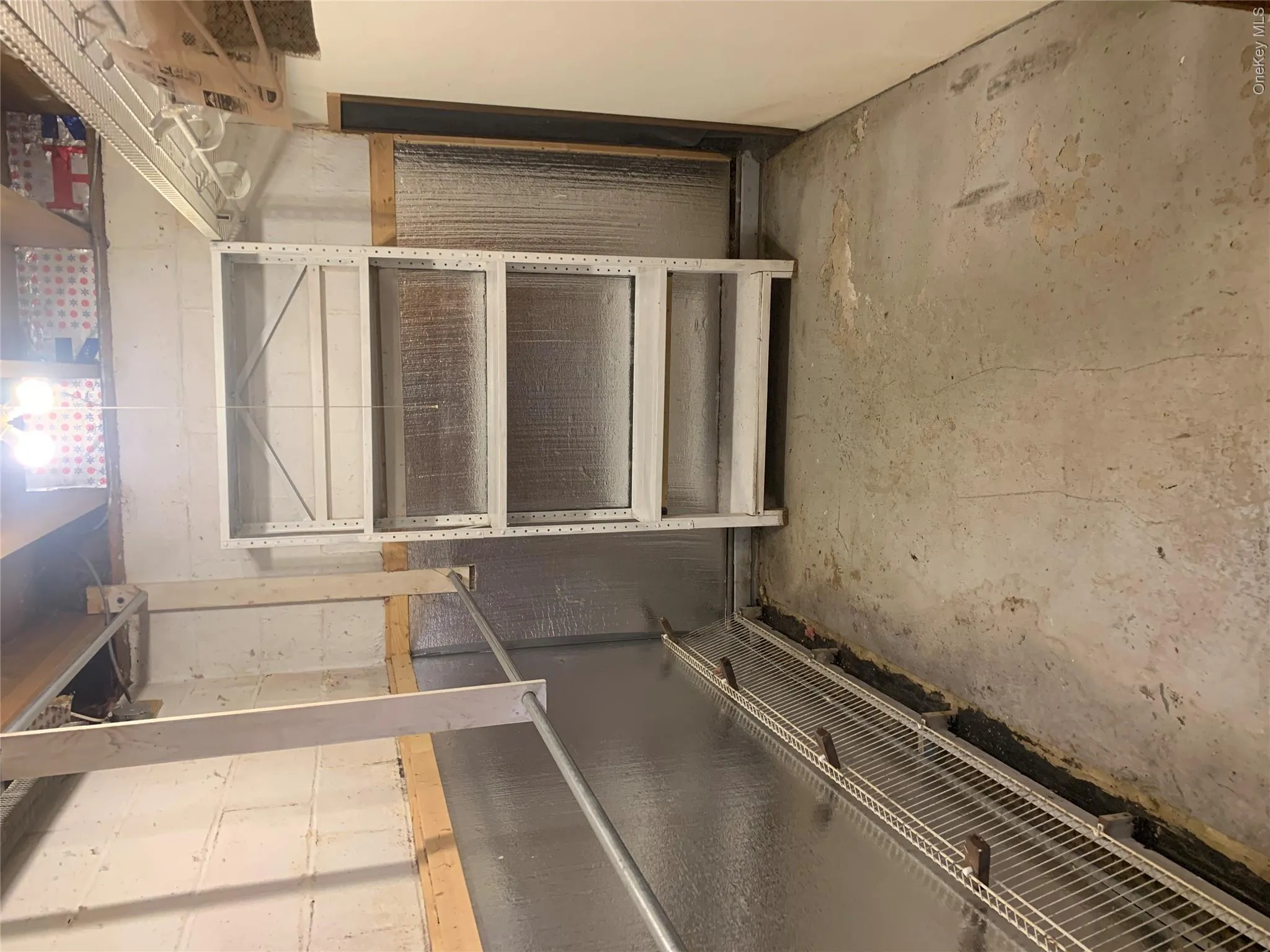 WIC OFF OF LAUNDRY ROOM WIC OFF OF LAUNDRY ROOM