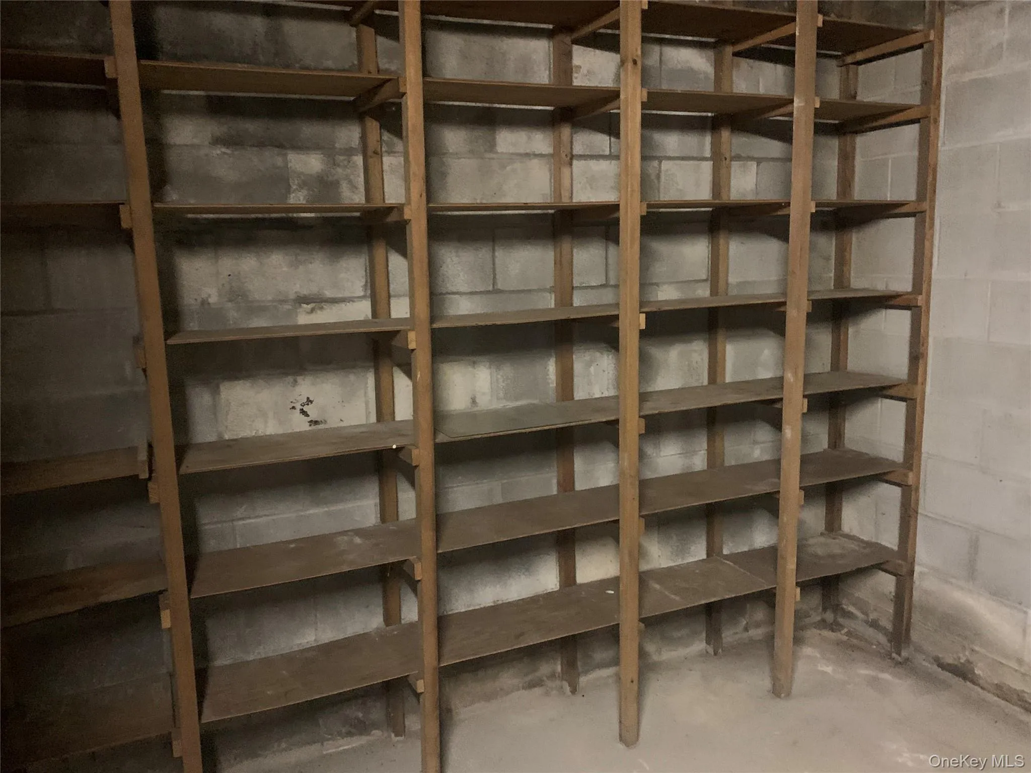 SEPARATE ROOM WITH TONS OF STORAGE SEPARATE ROOM WITH TONS OF STORAGE
