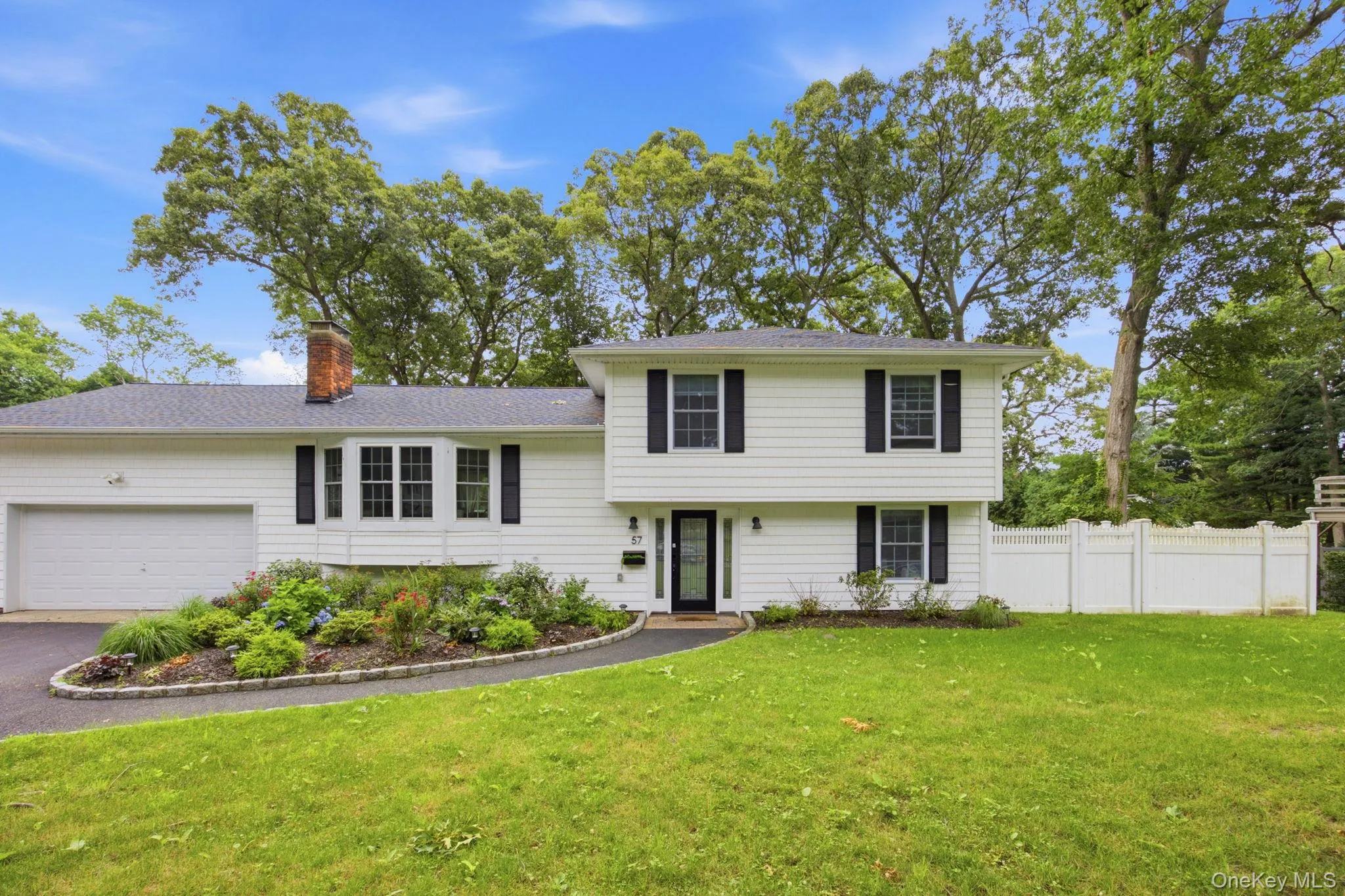 Multi Level living spac Multi Level living spac