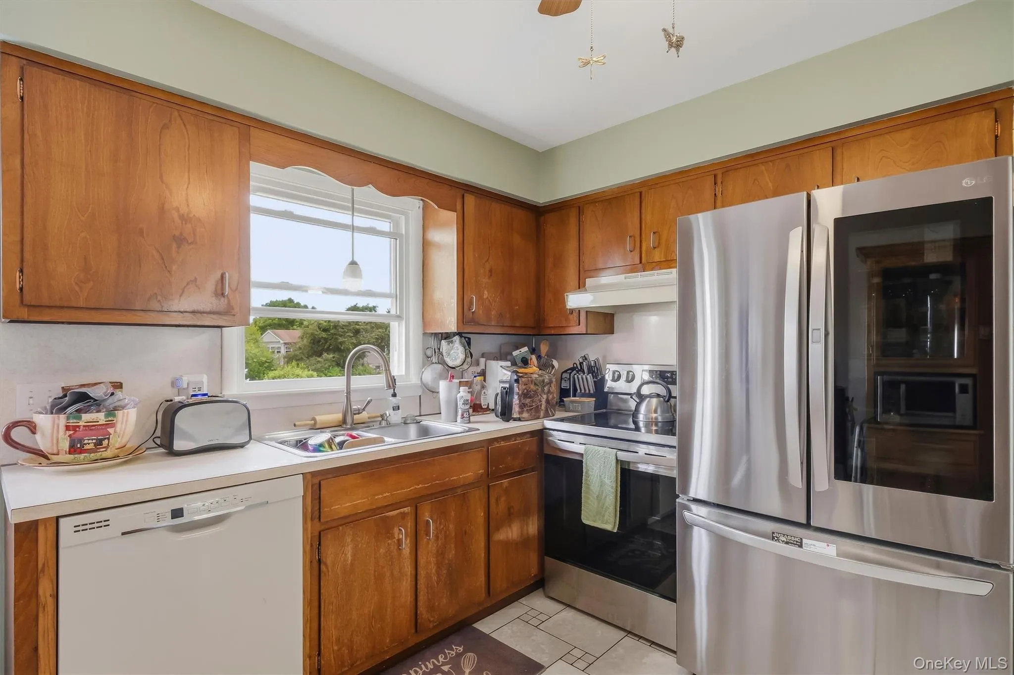 40 Long Meadow Drive, Hyde Park, NY, 3 Bedrooms Bedrooms, 8 Rooms Rooms,1 BathroomBathrooms,Residential,For Rent,Long Meadow,0,1020599 40 Long Meadow Drive, Hyde Park, NY, 3 Bedrooms Bedrooms, 8 Rooms Rooms,1 BathroomBathrooms,Residential,For Rent,Long Meadow,0,1020599