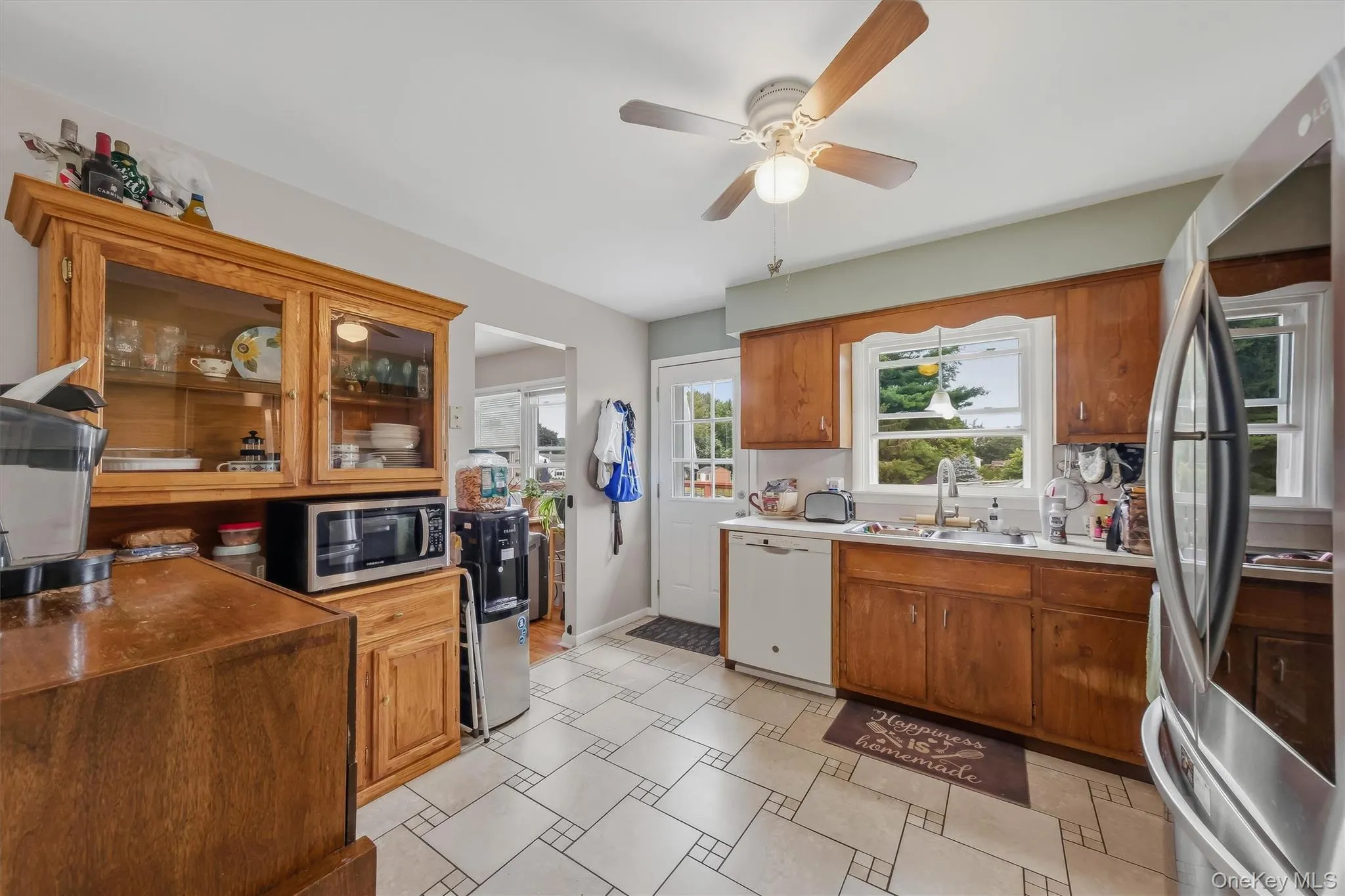 40 Long Meadow Drive, Hyde Park, NY, 3 Bedrooms Bedrooms, 8 Rooms Rooms,1 BathroomBathrooms,Residential,For Rent,Long Meadow,0,1020599 40 Long Meadow Drive, Hyde Park, NY, 3 Bedrooms Bedrooms, 8 Rooms Rooms,1 BathroomBathrooms,Residential,For Rent,Long Meadow,0,1020599