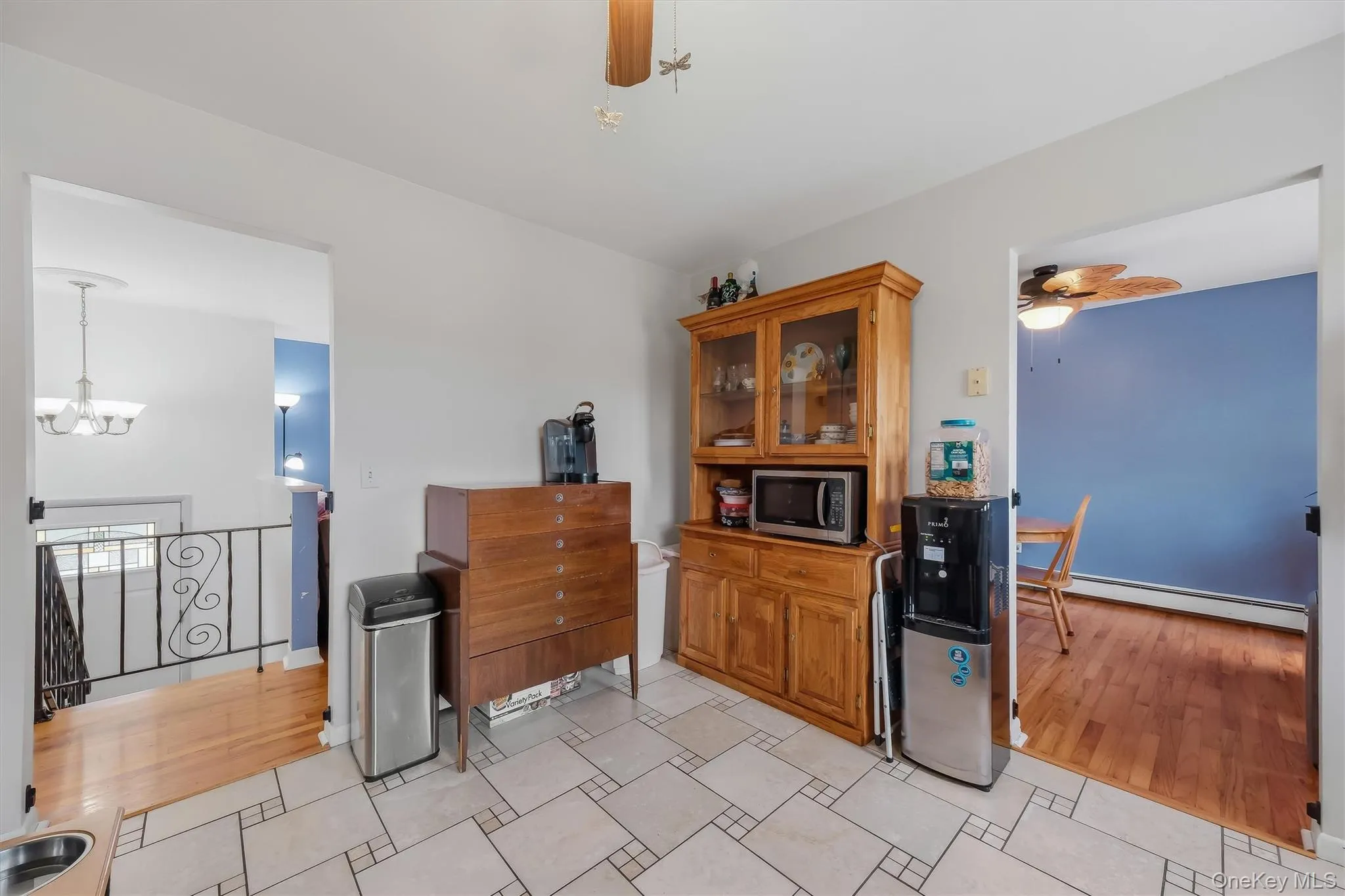 40 Long Meadow Drive, Hyde Park, NY, 3 Bedrooms Bedrooms, 8 Rooms Rooms,1 BathroomBathrooms,Residential,For Rent,Long Meadow,0,1020599 40 Long Meadow Drive, Hyde Park, NY, 3 Bedrooms Bedrooms, 8 Rooms Rooms,1 BathroomBathrooms,Residential,For Rent,Long Meadow,0,1020599