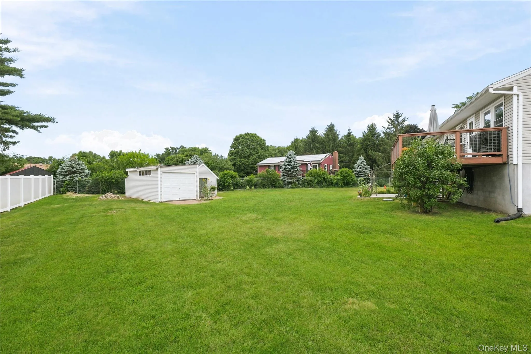 40 Long Meadow Drive, Hyde Park, NY, 3 Bedrooms Bedrooms, 8 Rooms Rooms,1 BathroomBathrooms,Residential,For Rent,Long Meadow,0,1020599 40 Long Meadow Drive, Hyde Park, NY, 3 Bedrooms Bedrooms, 8 Rooms Rooms,1 BathroomBathrooms,Residential,For Rent,Long Meadow,0,1020599