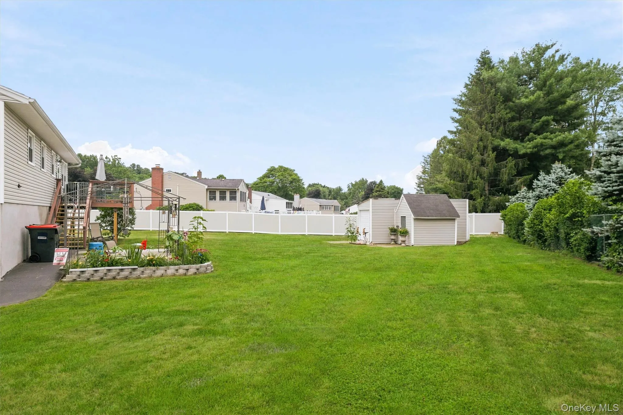 40 Long Meadow Drive, Hyde Park, NY, 3 Bedrooms Bedrooms, 8 Rooms Rooms,1 BathroomBathrooms,Residential,For Rent,Long Meadow,0,1020599 40 Long Meadow Drive, Hyde Park, NY, 3 Bedrooms Bedrooms, 8 Rooms Rooms,1 BathroomBathrooms,Residential,For Rent,Long Meadow,0,1020599