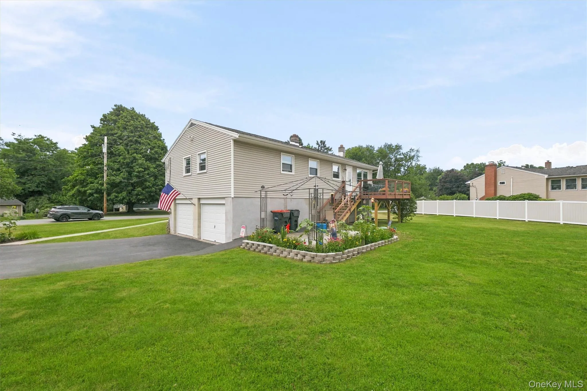 40 Long Meadow Drive, Hyde Park, NY, 3 Bedrooms Bedrooms, 8 Rooms Rooms,1 BathroomBathrooms,Residential,For Rent,Long Meadow,0,1020599 40 Long Meadow Drive, Hyde Park, NY, 3 Bedrooms Bedrooms, 8 Rooms Rooms,1 BathroomBathrooms,Residential,For Rent,Long Meadow,0,1020599